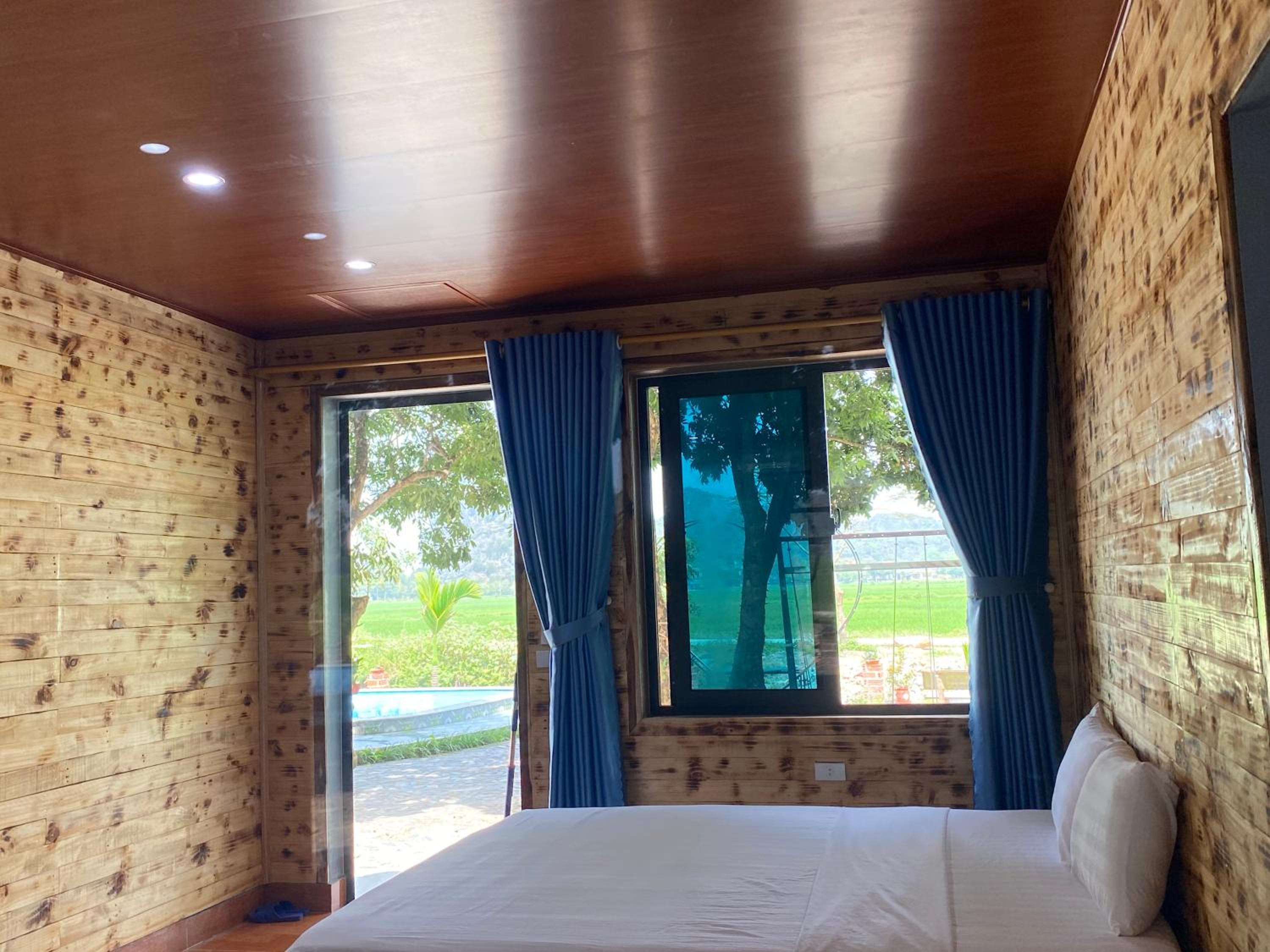 Triple Room with Pool View photo 2