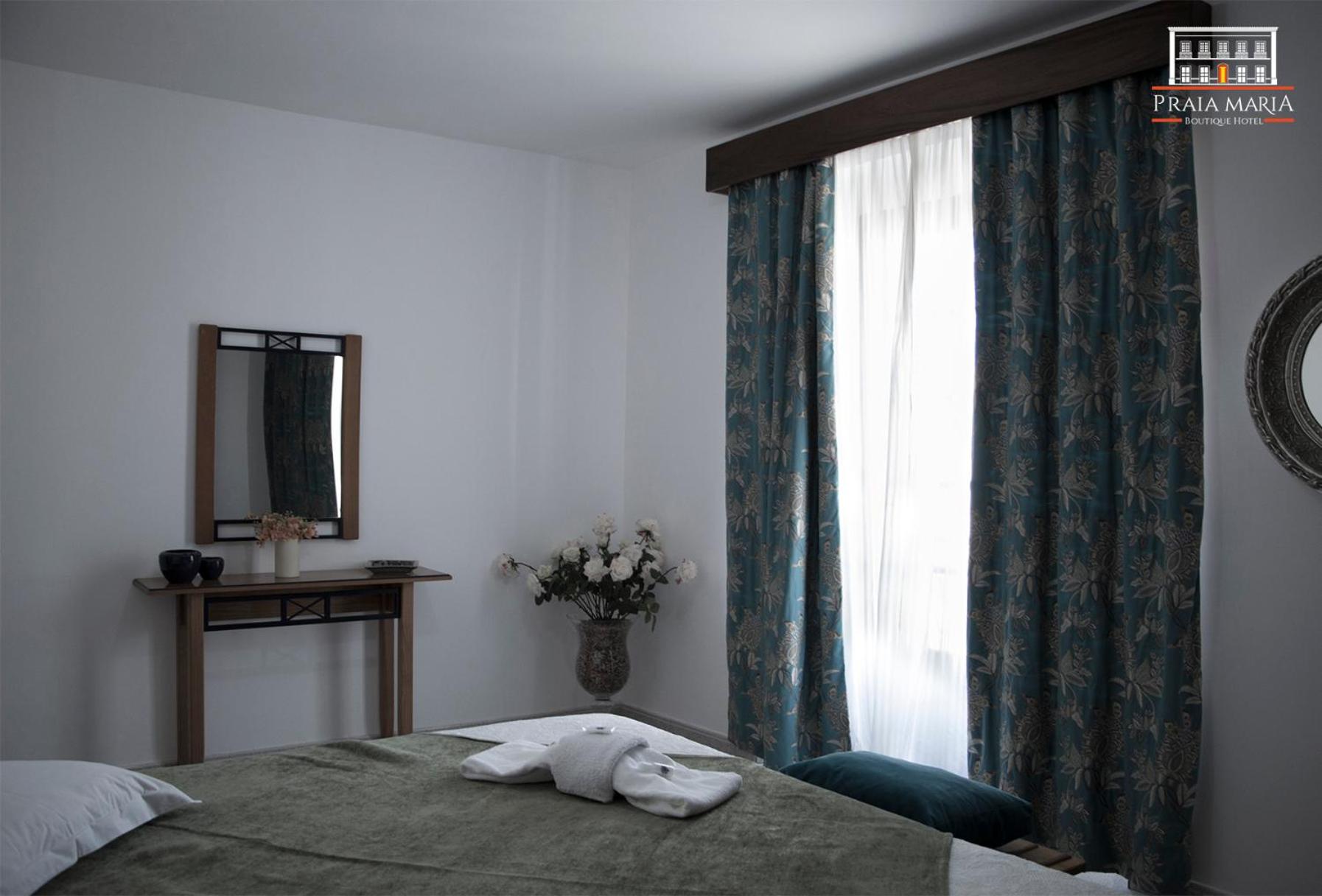 King Suite with Balcony