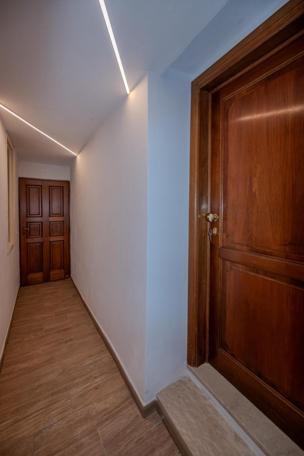 One-Bedroom Apartment with View