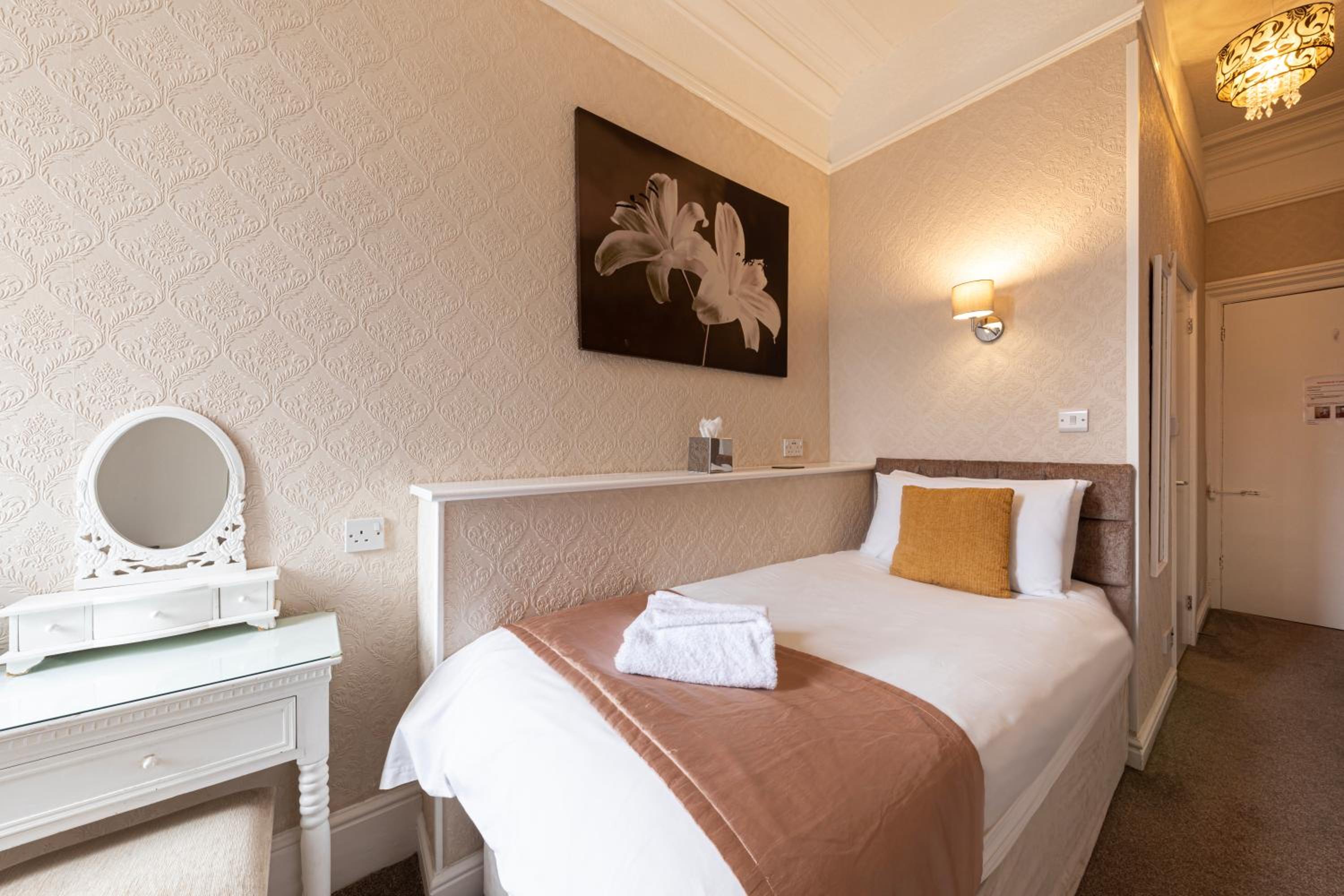 Single Room with Shower