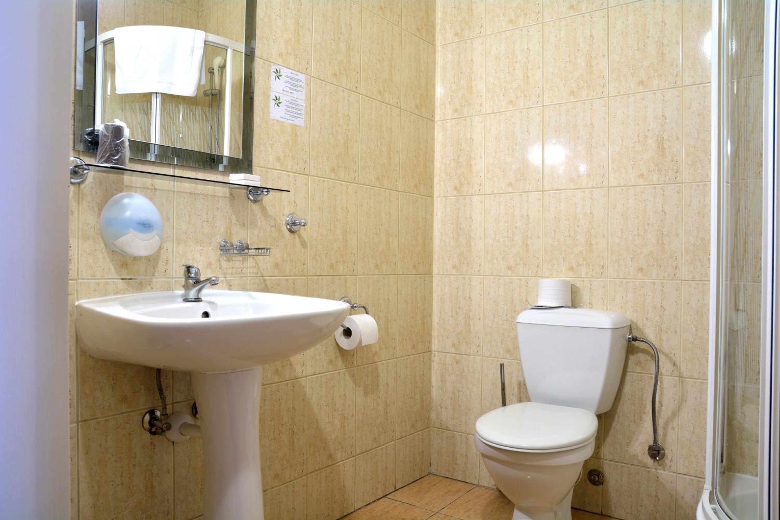Triple Room - Photo 5