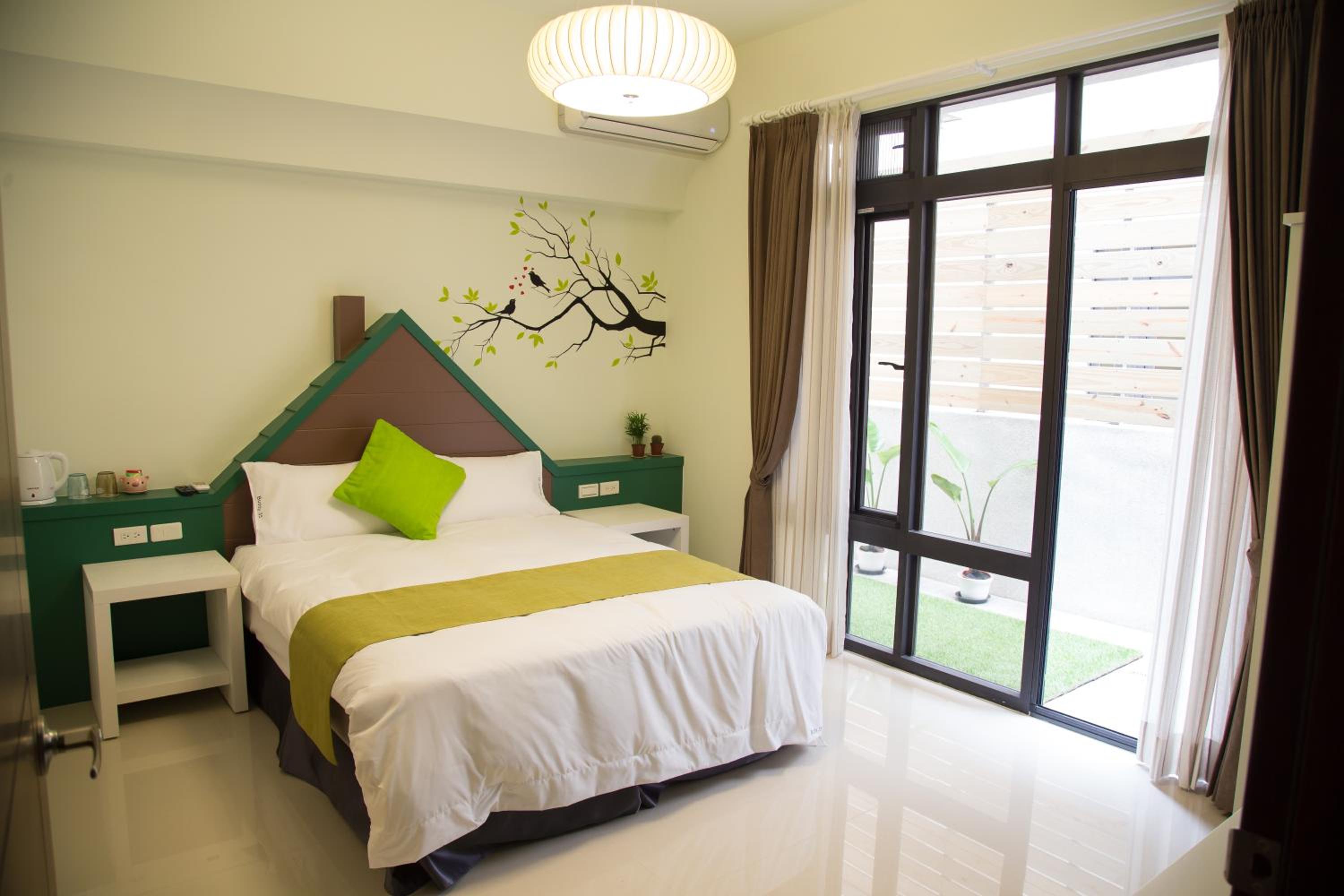 Standard Double Room photo 3