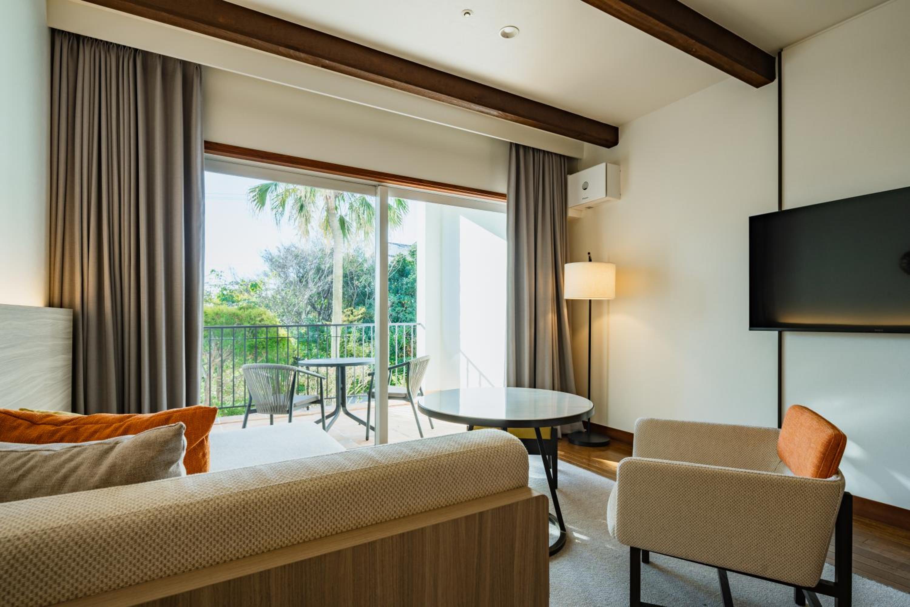 Twin Room with Garden View - Photo 3