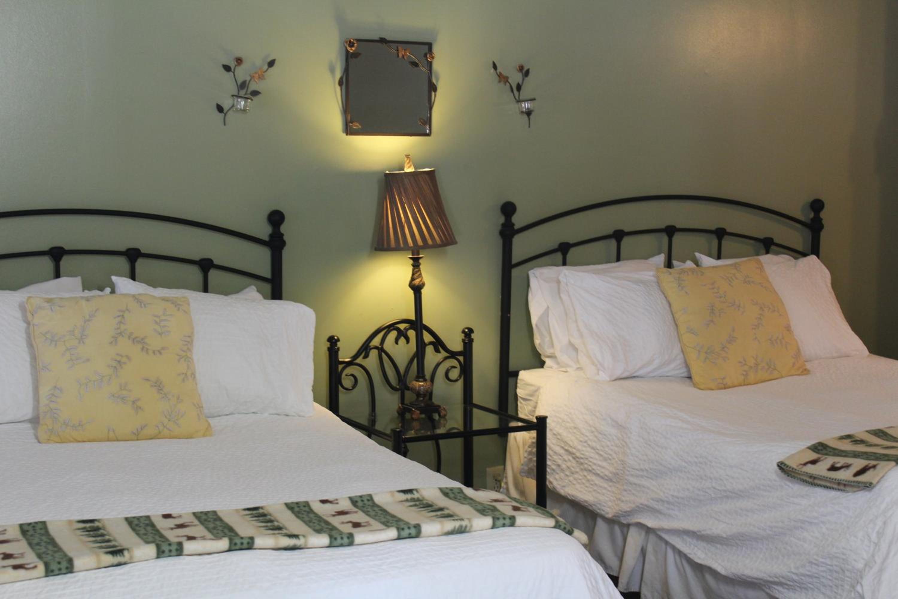 Double Room with Two Double Beds and Kitchen photo 2
