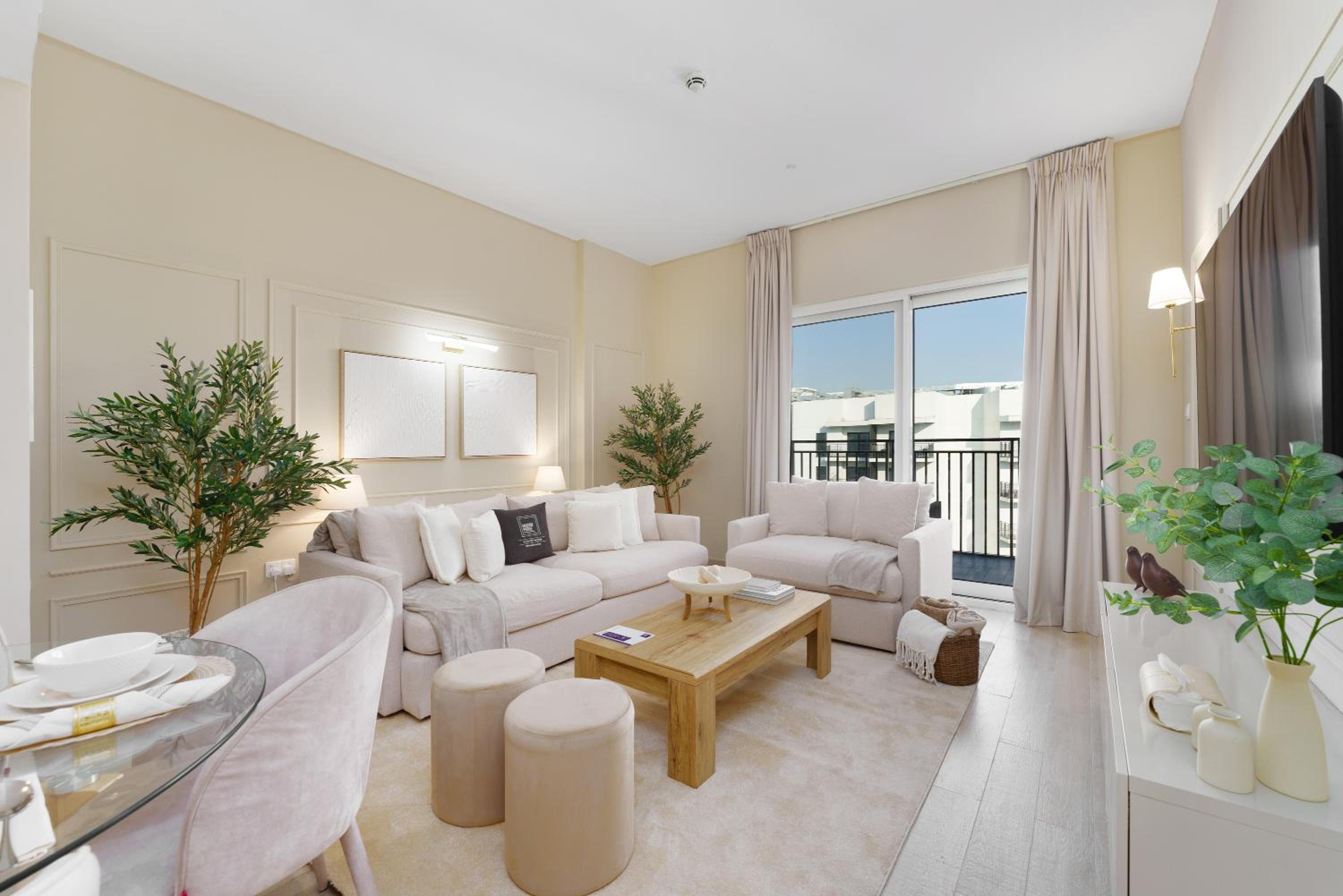 One-Bedroom Apartment with Balcony