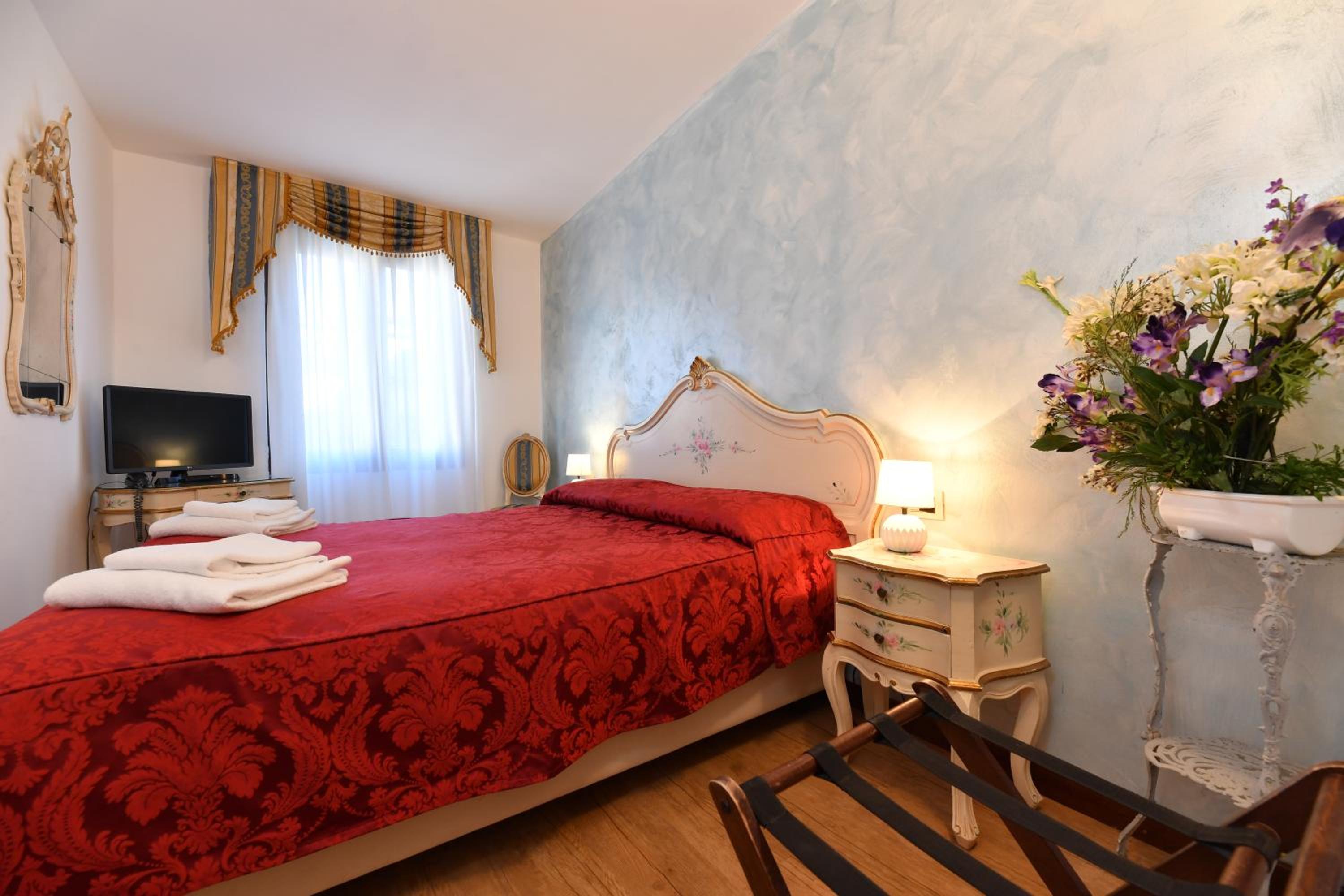Budget Double or Twin Room photo 1