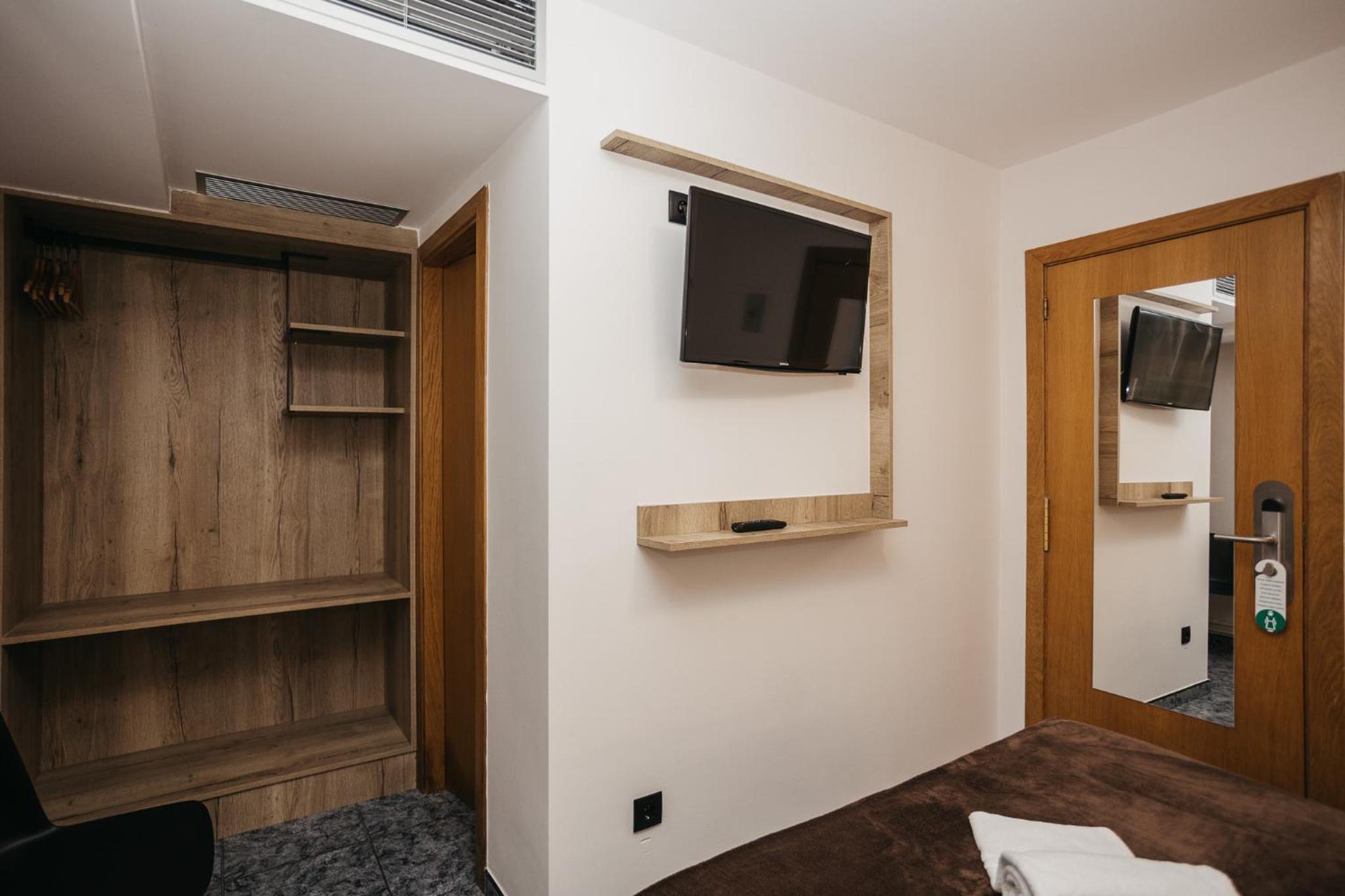 Economy Double Room