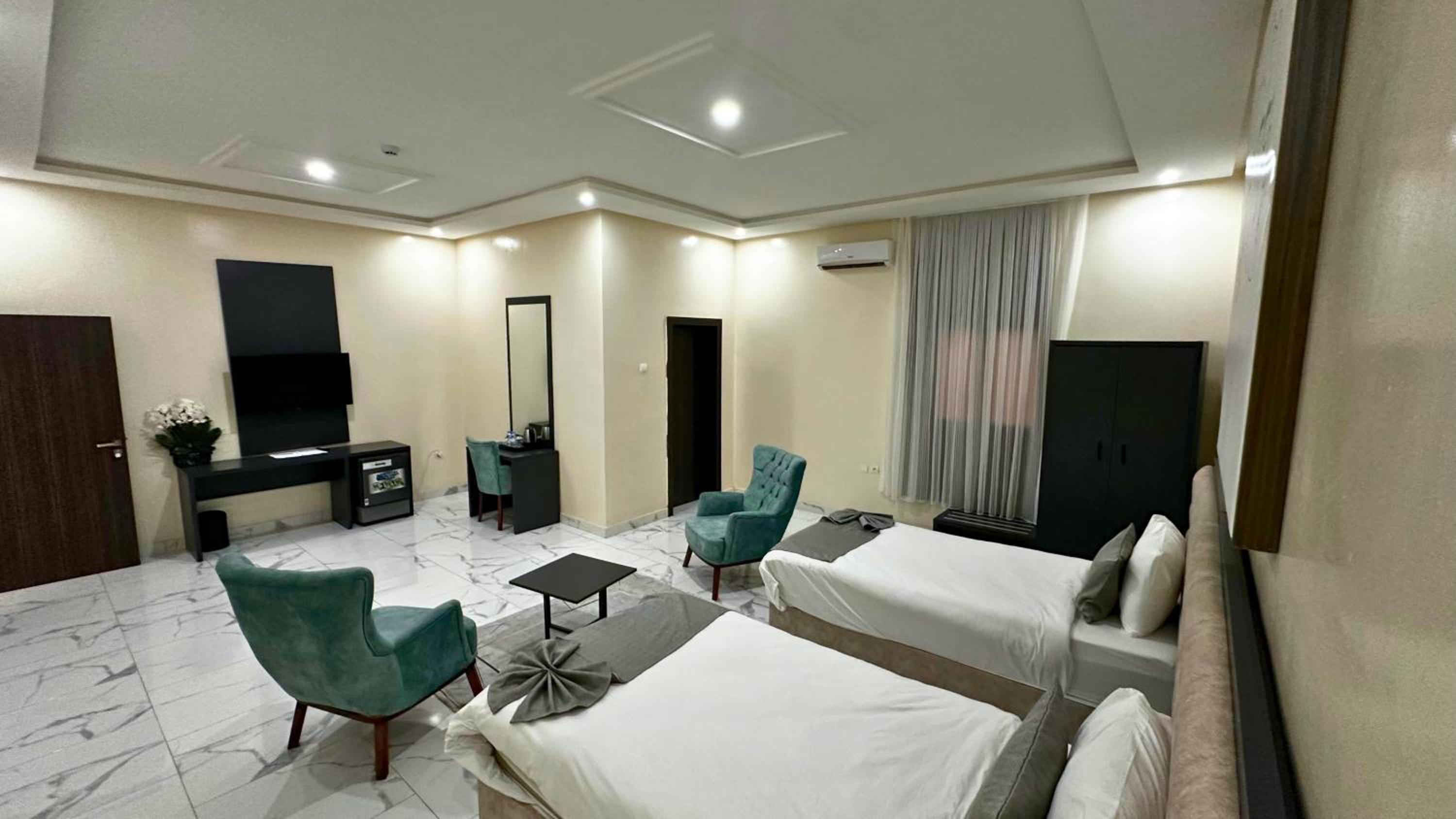 Standard Twin Room photo 3