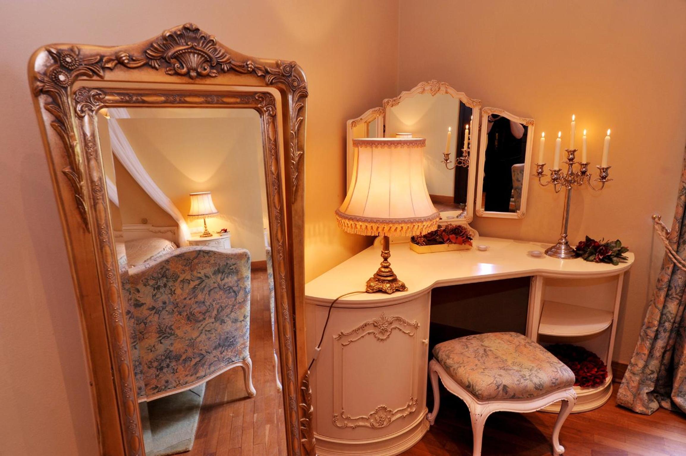 Deluxe Suite - Photo 7