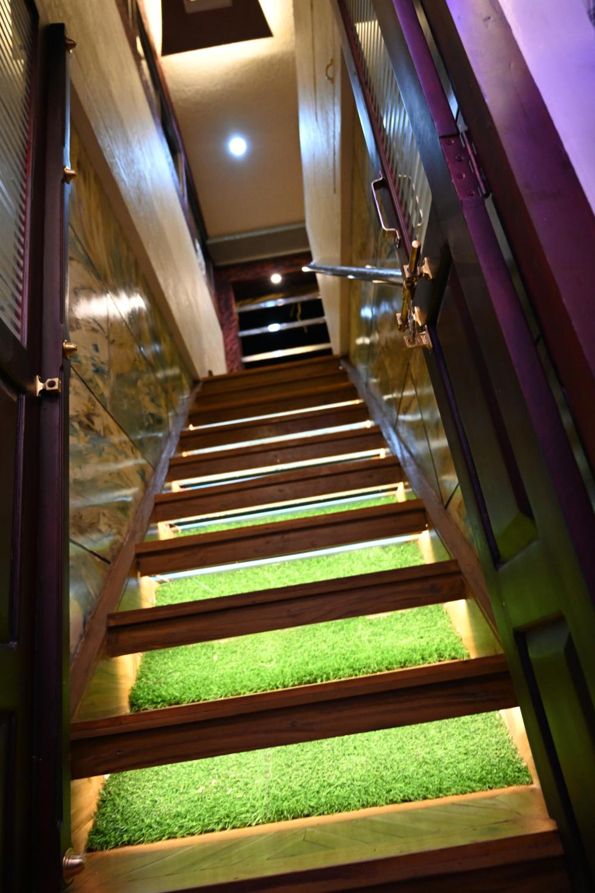 Double Room with Lake View - Photo 14
