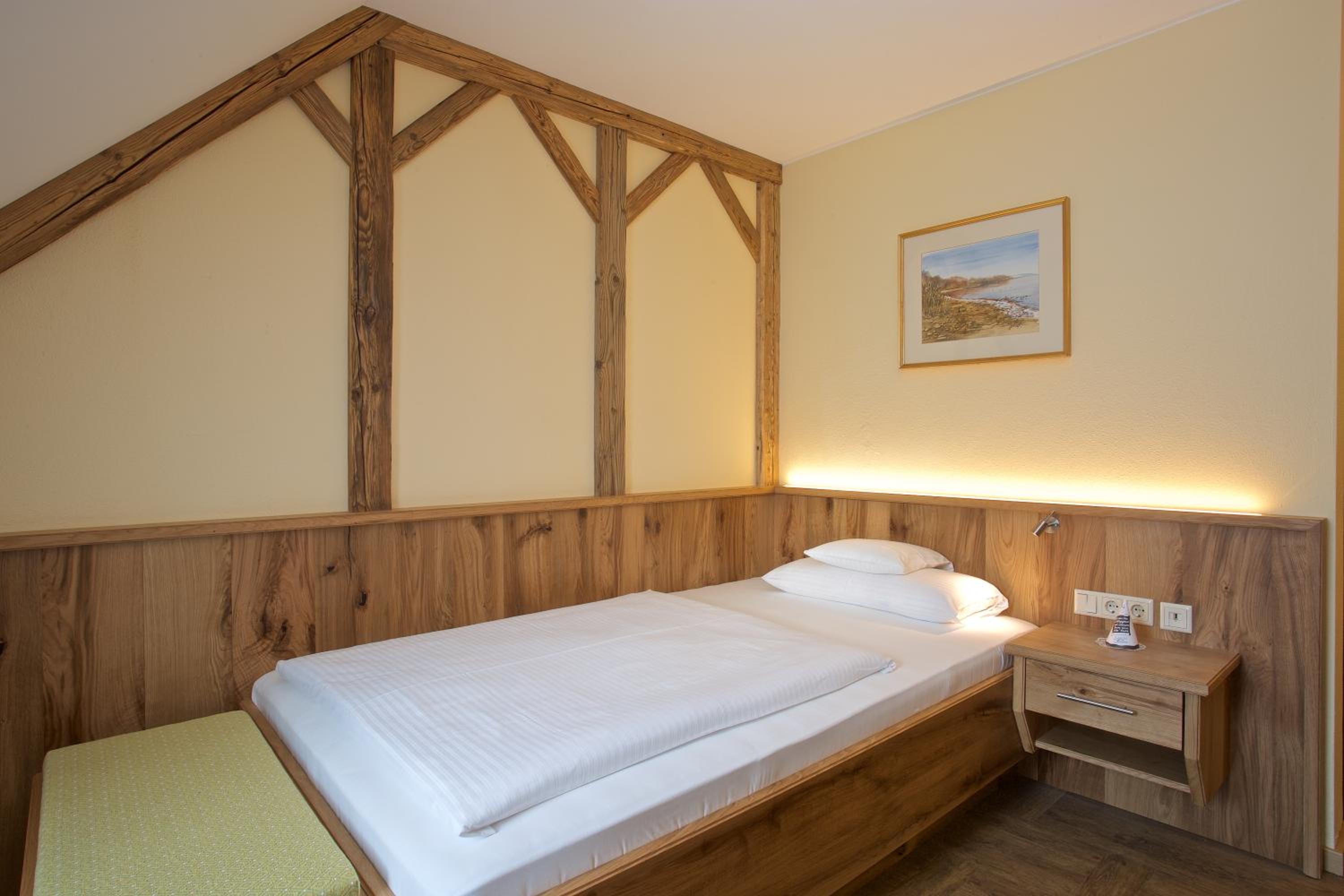 Standard Single Room