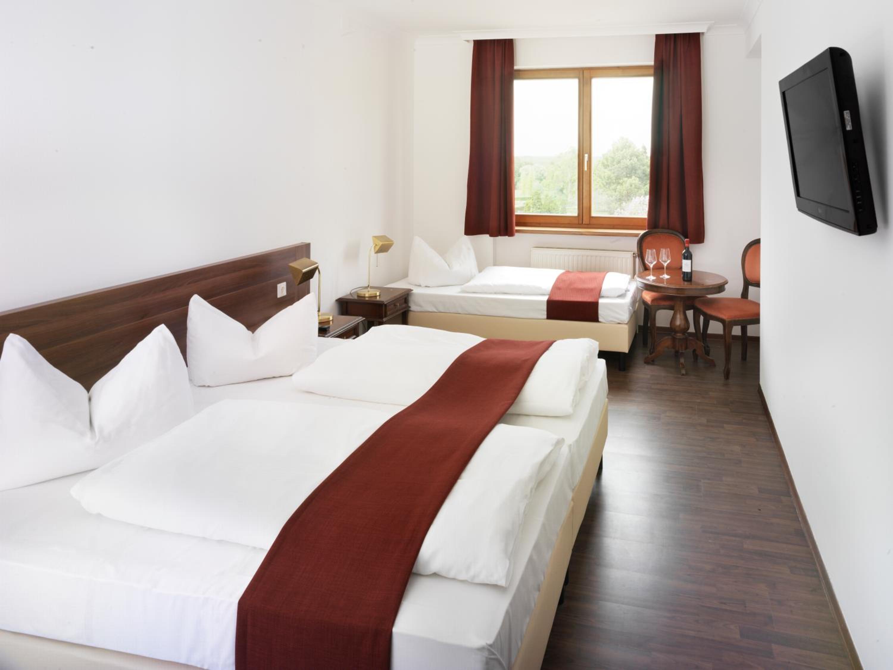 Triple Room - Photo 32