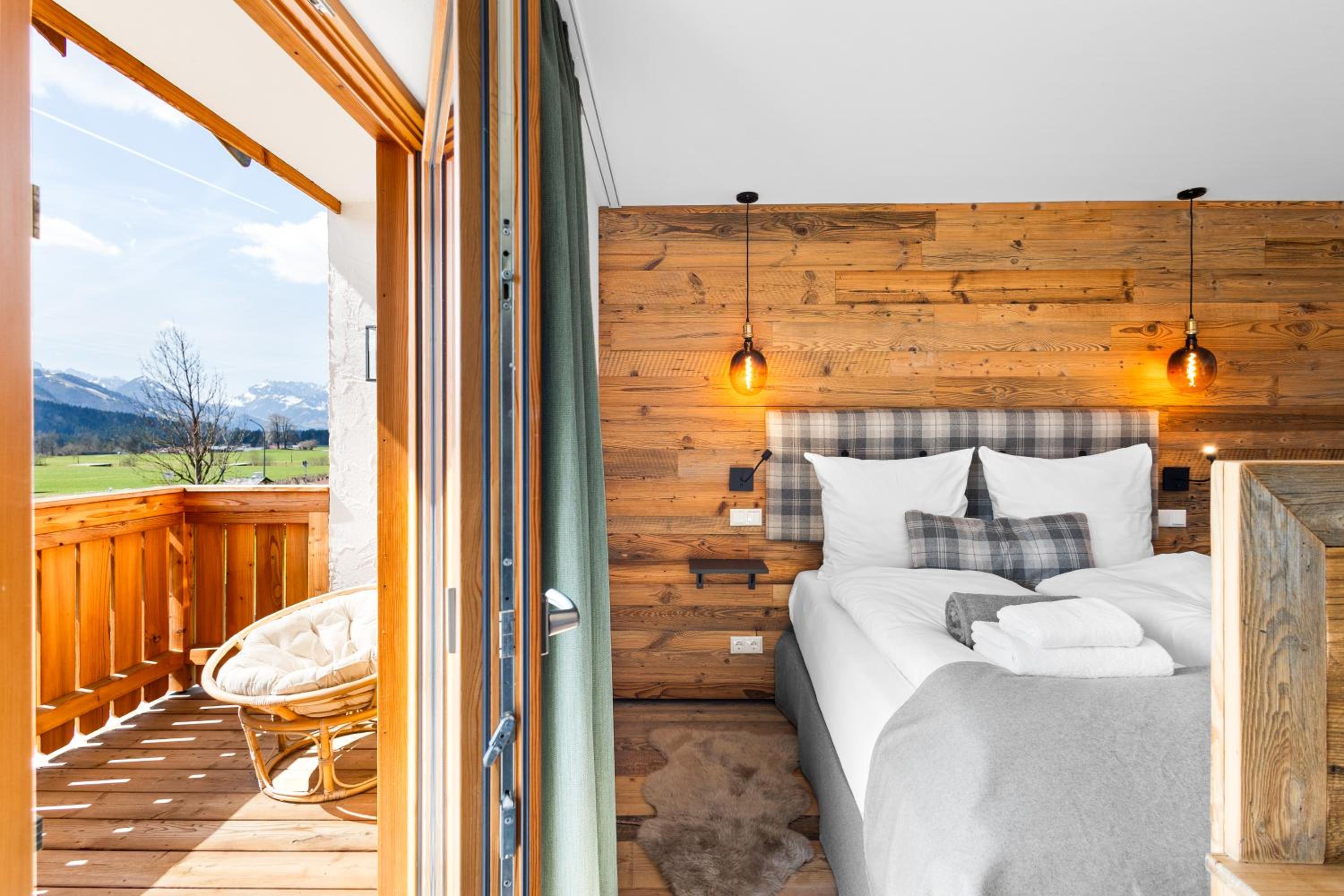 Studio with Mountain View