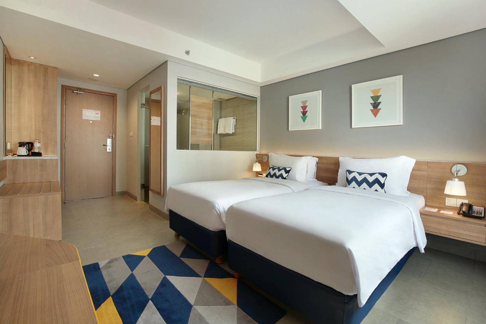 Deluxe Hollywood Twin - Room Only
