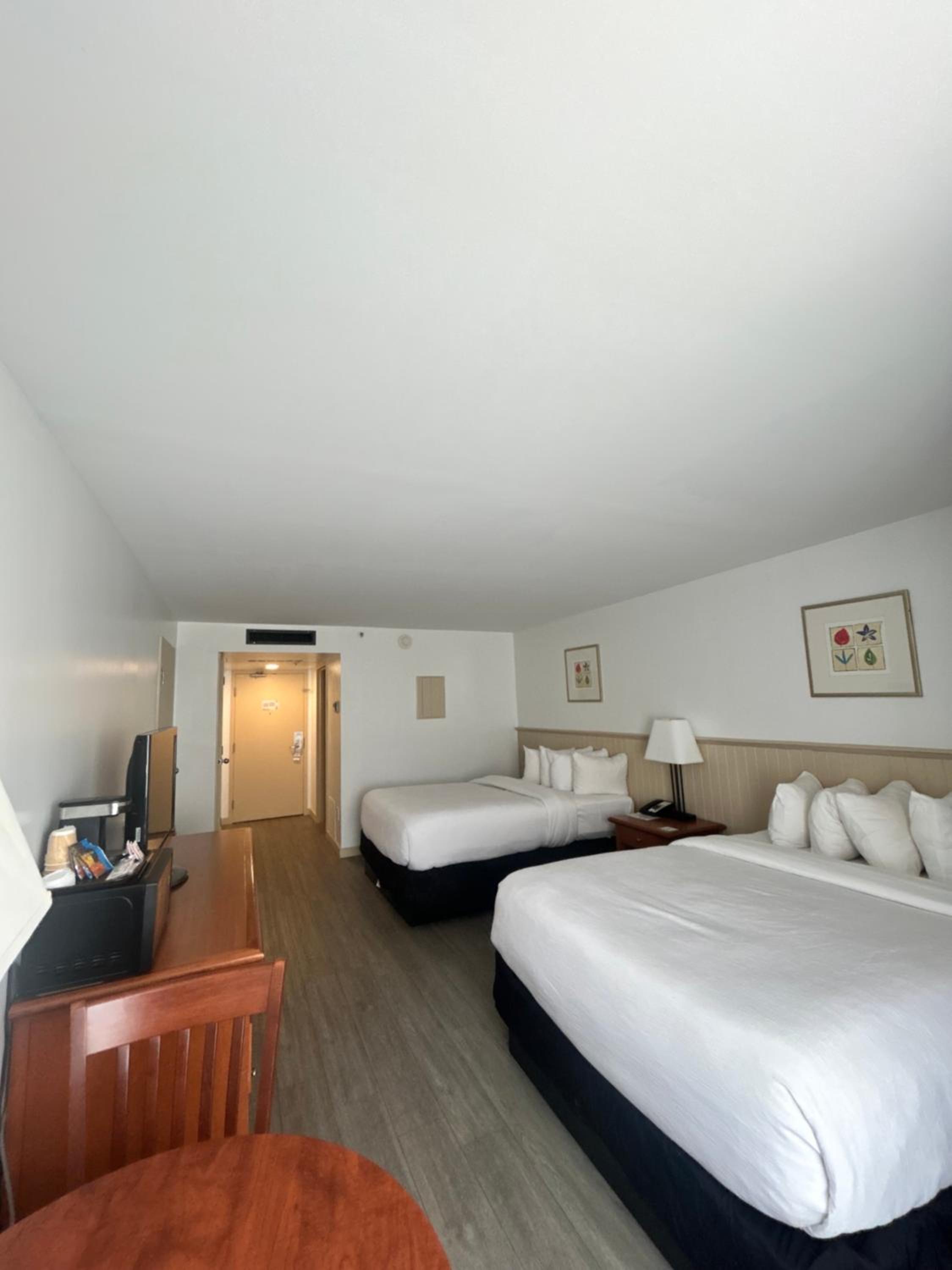 Renovated Standard Queen Room - North Building - Photo 1