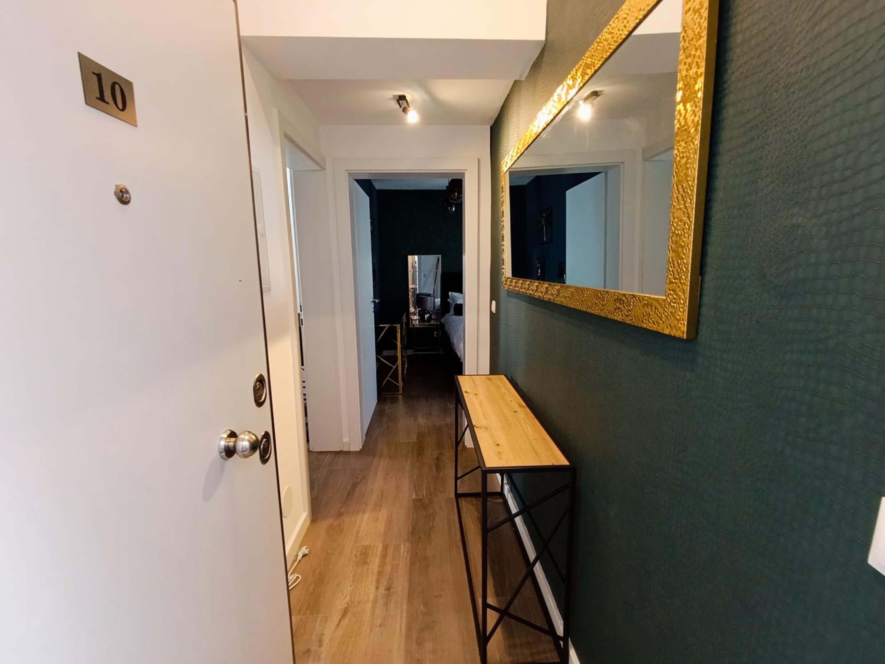 Superior Apartment