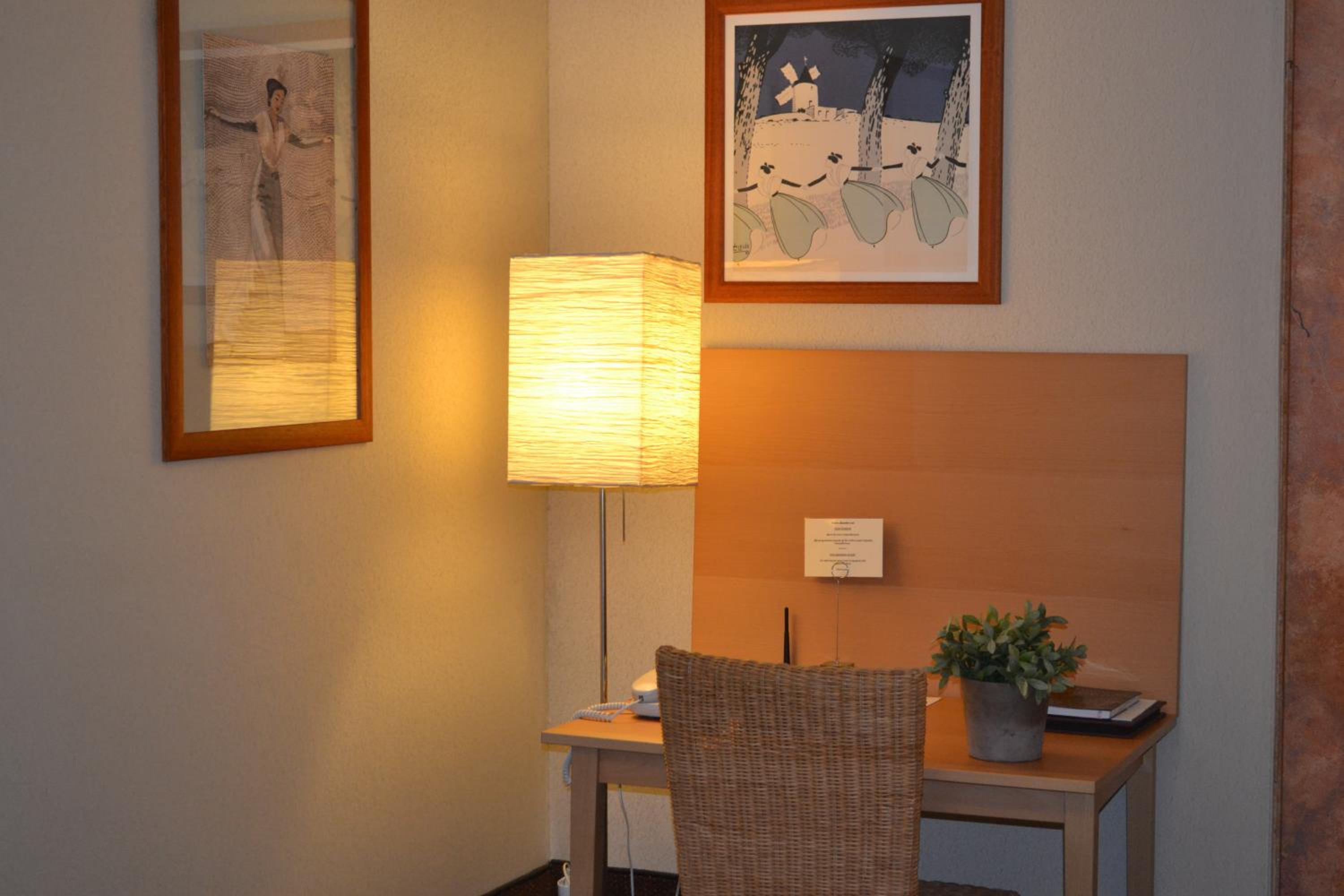 Double Room - Photo 15