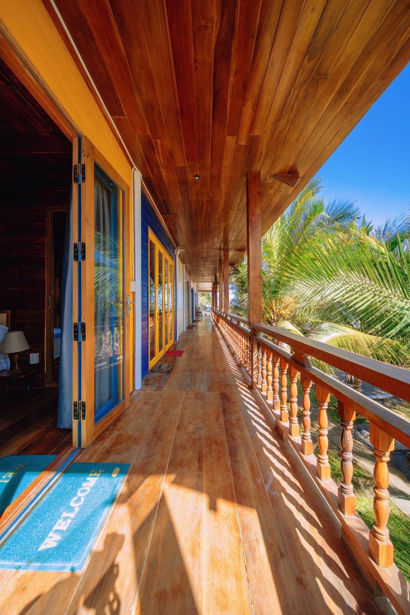 Queen Room with Sea View