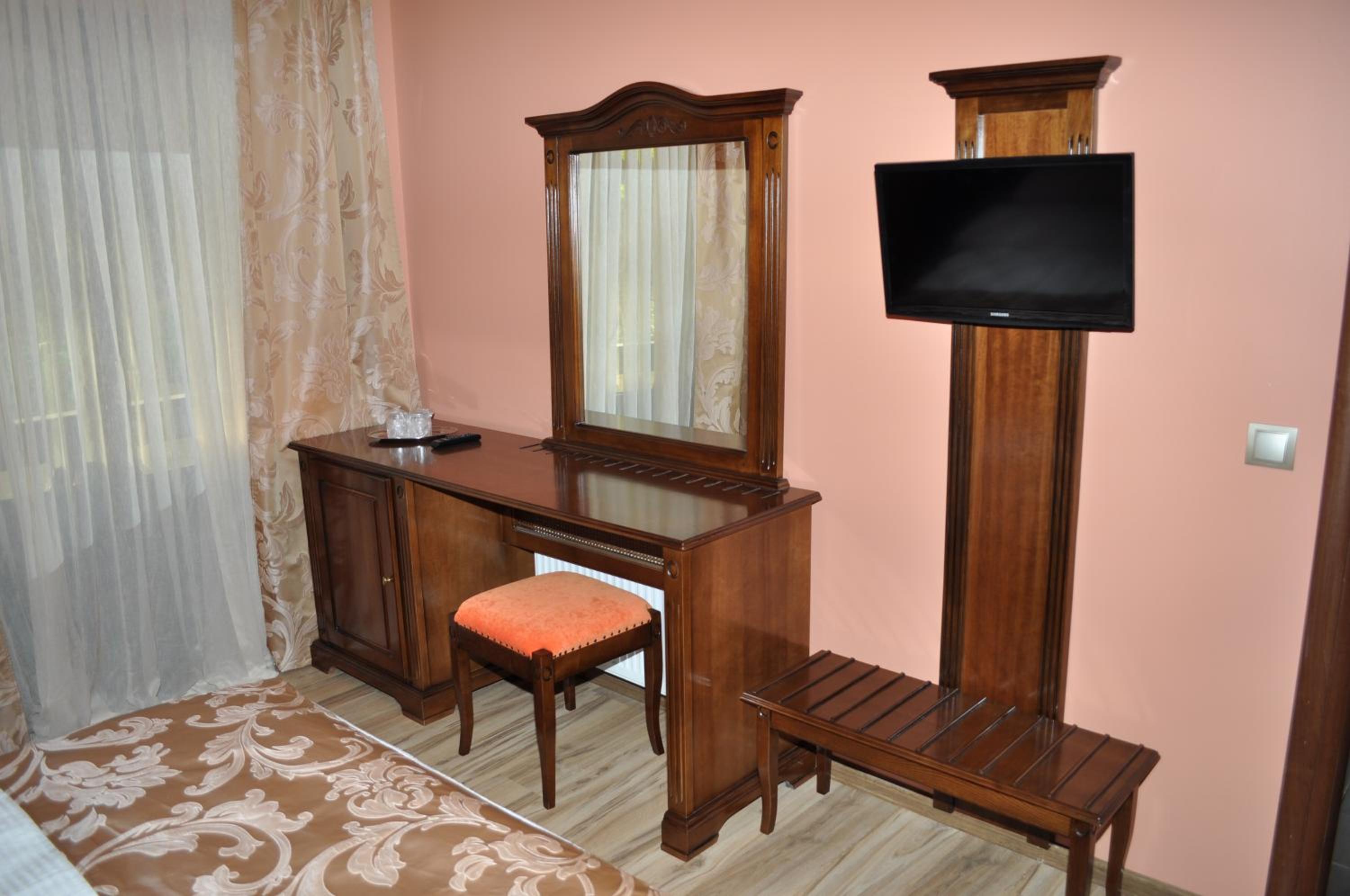 Twin Room with Mountain View - Photo 4