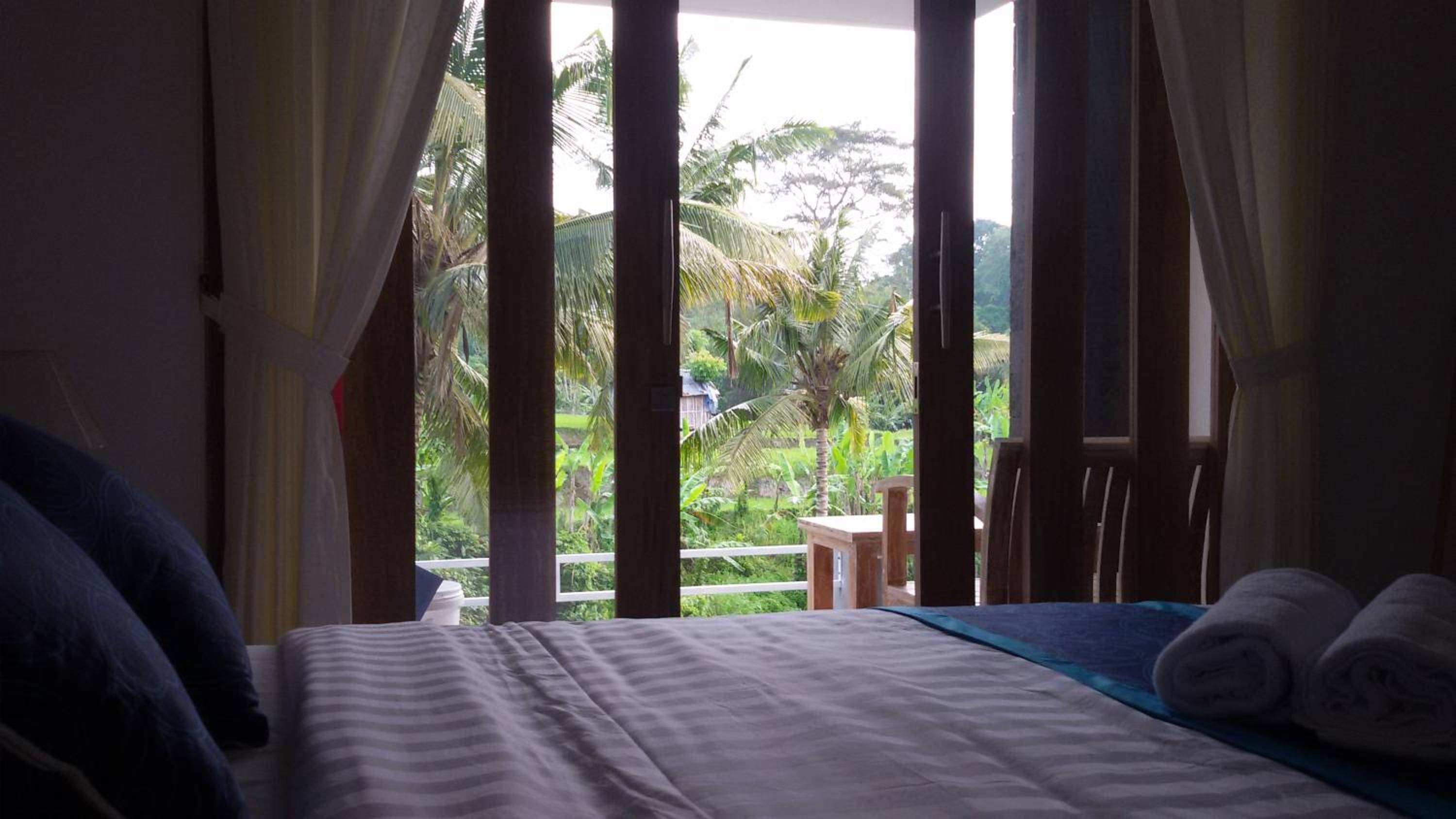 Deluxe Bungalow with Garden View - Photo 8