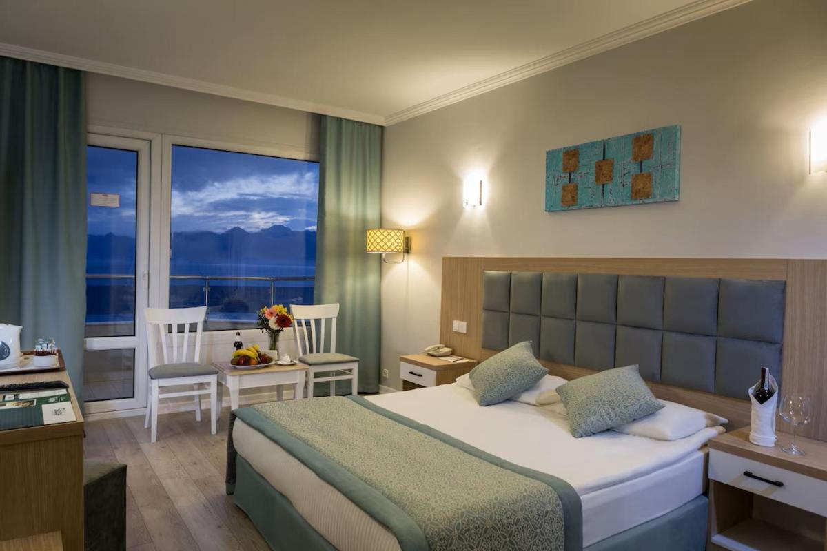 Double Room with Sea View
