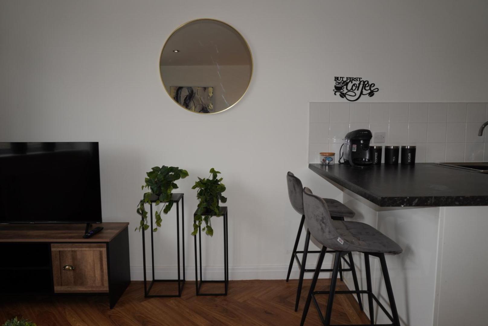 Apartment - Ground Floor photo 2