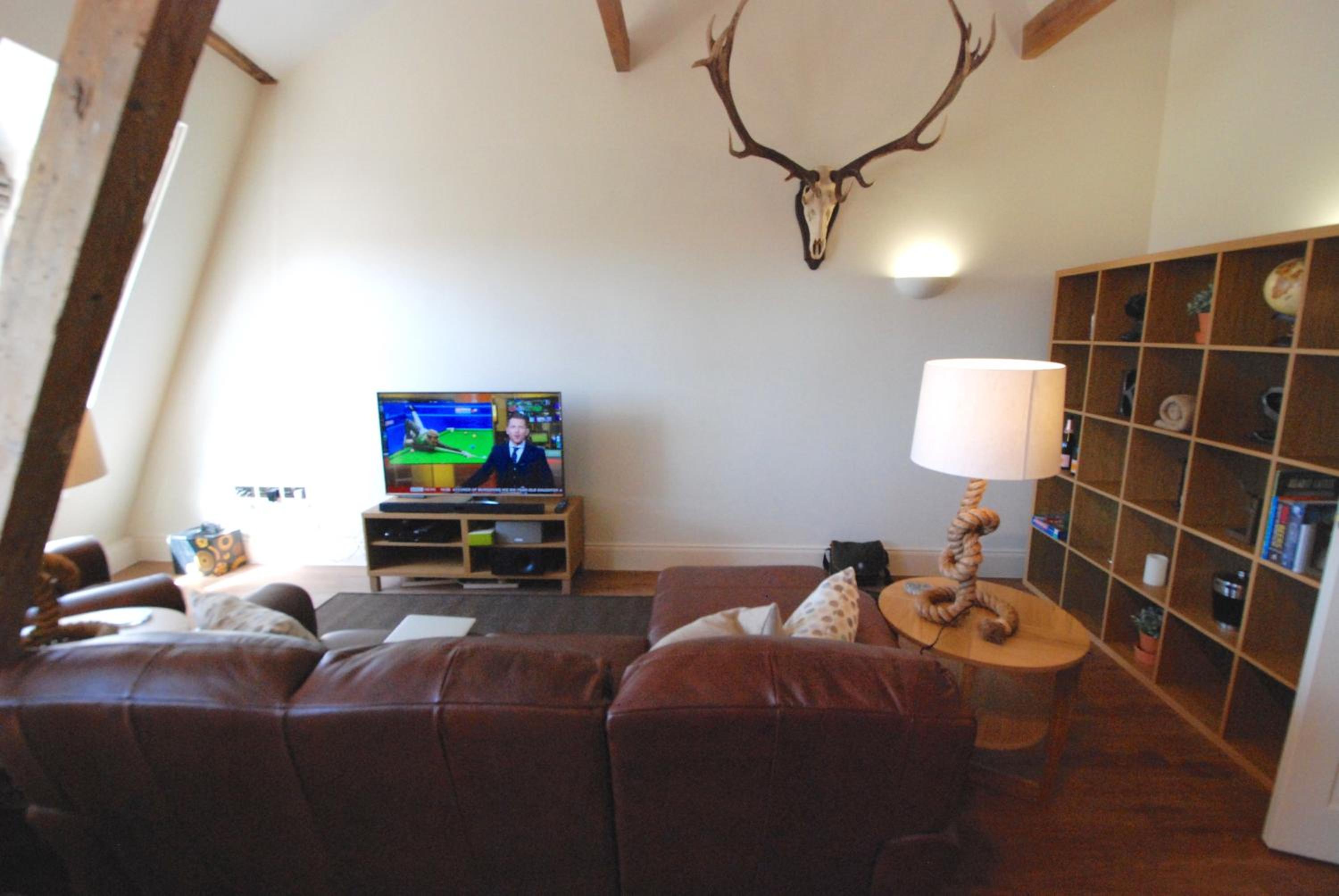 2 Bedroom Luxury Apartment