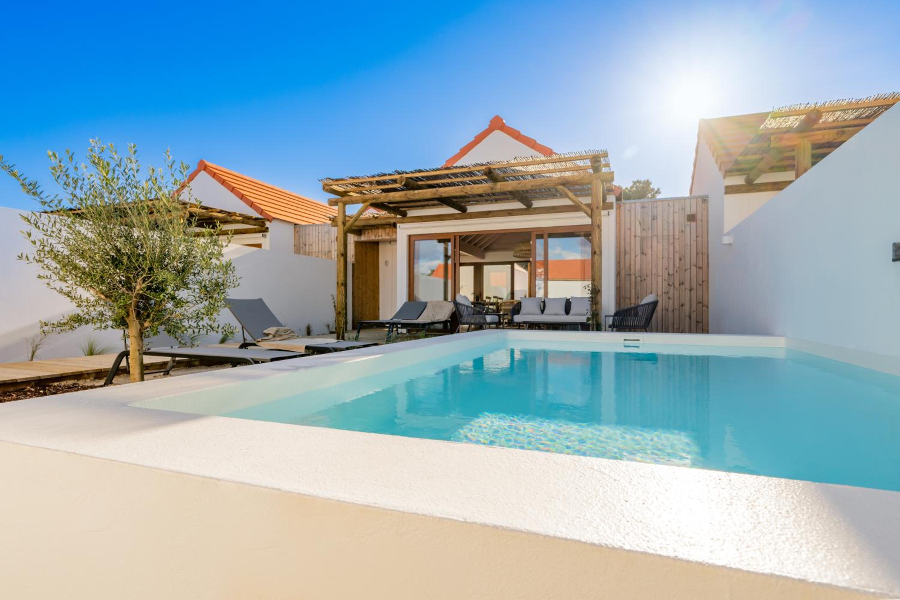 Superior Villa (6 Adults) photo 1