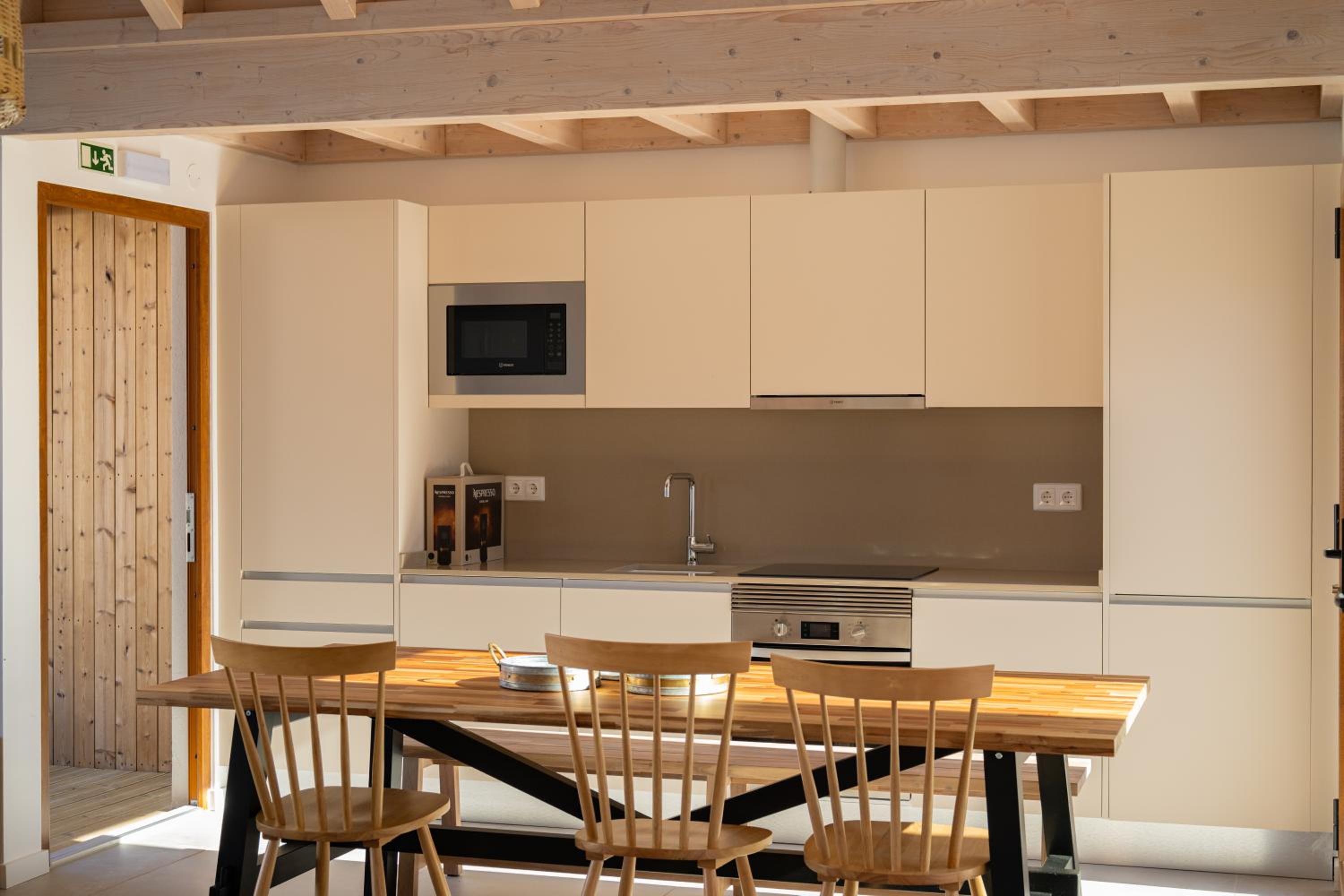 Superior Villa (6 Adults) photo 3
