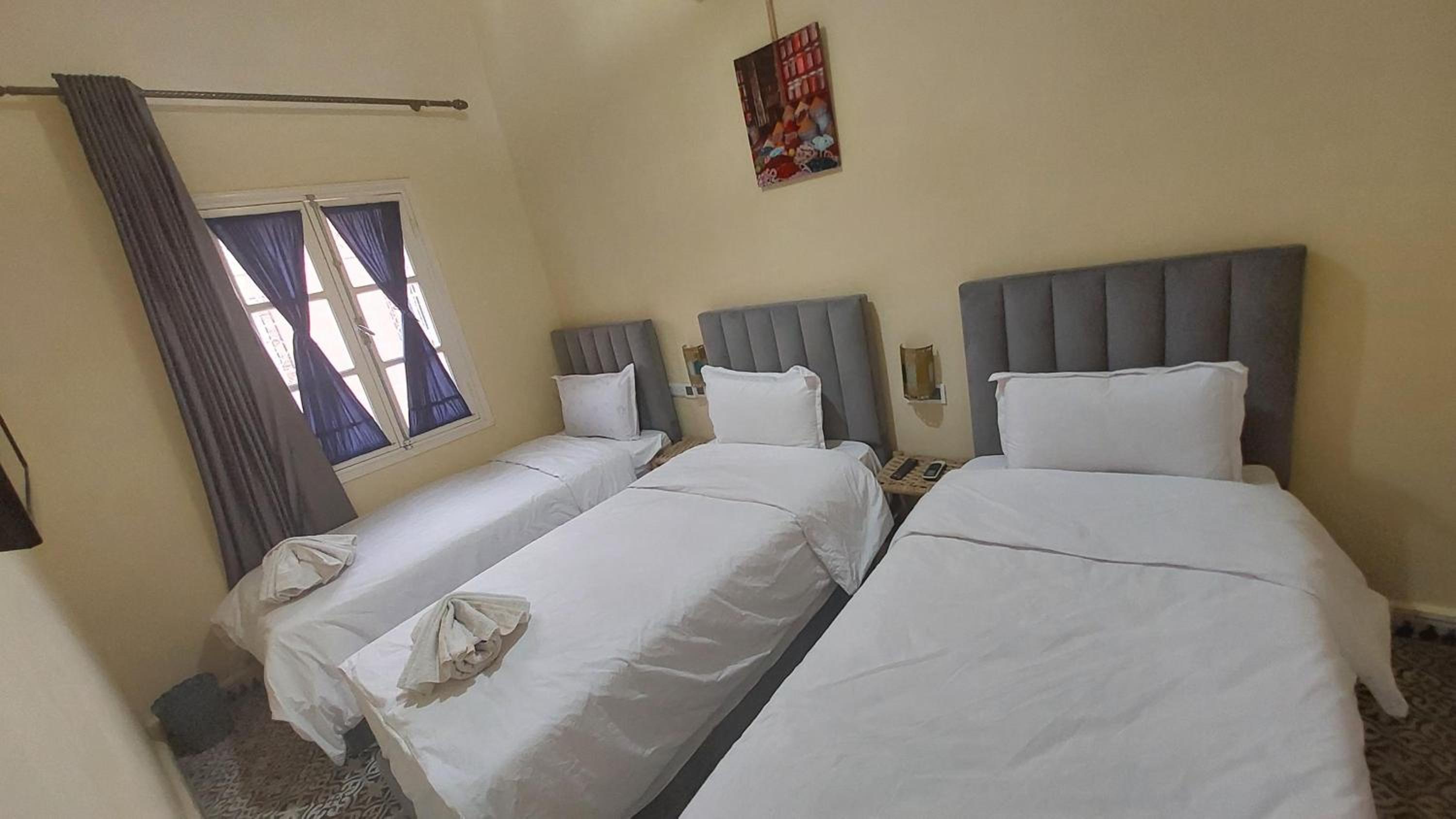 Triple Room with Private Bathroom photo 2