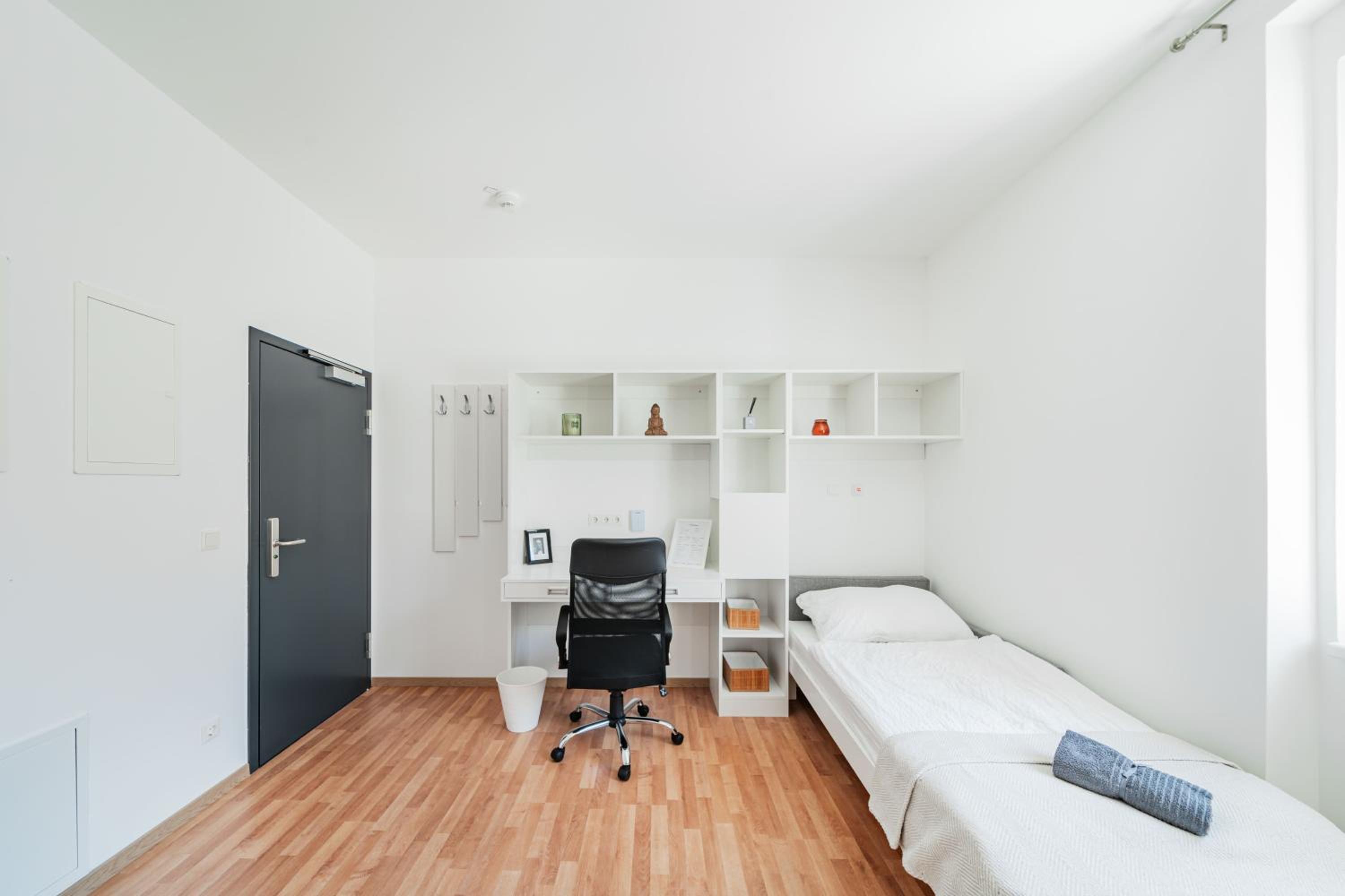 Single Room photo 3