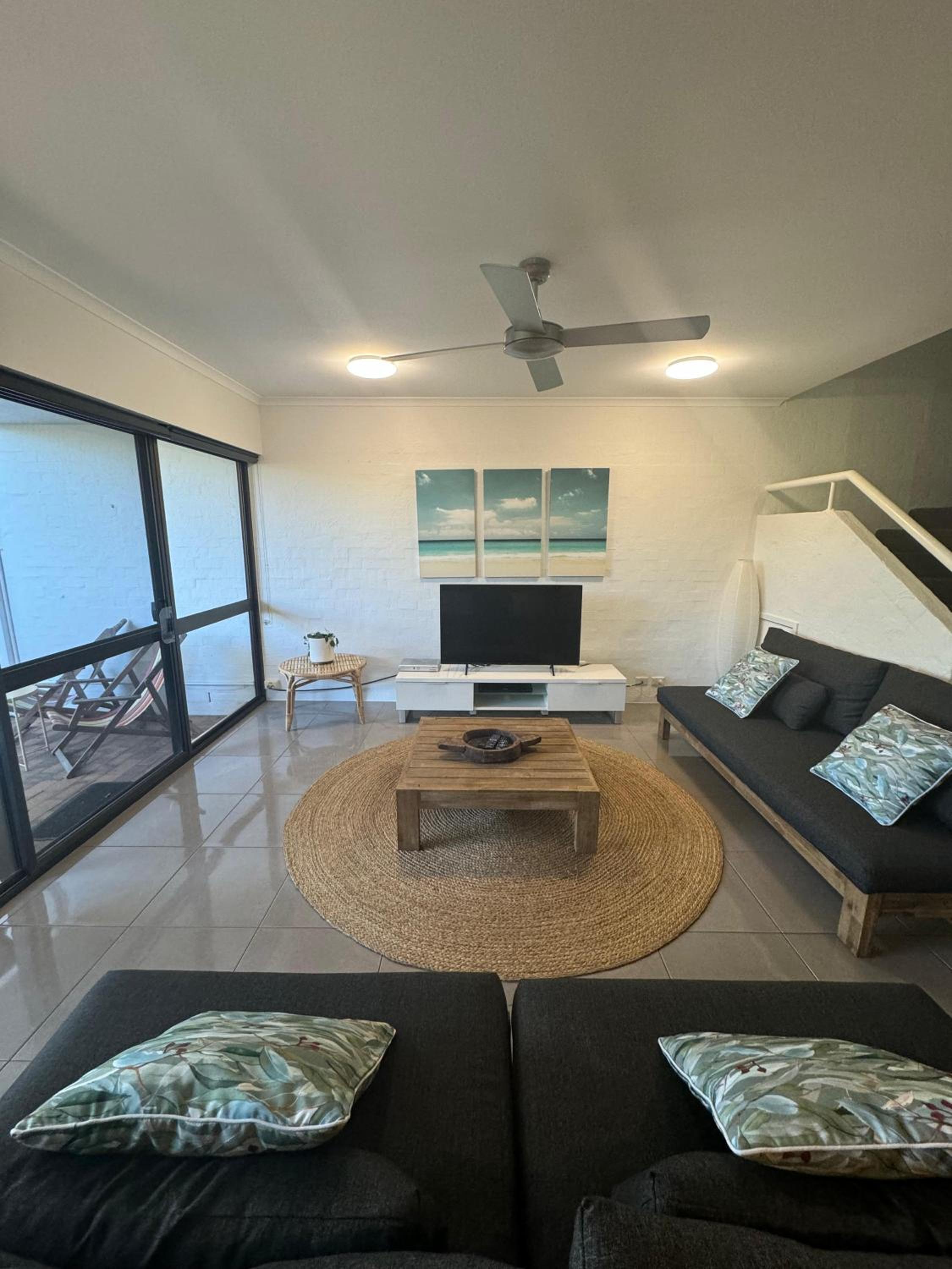 Three-Bedroom Deluxe Apartment