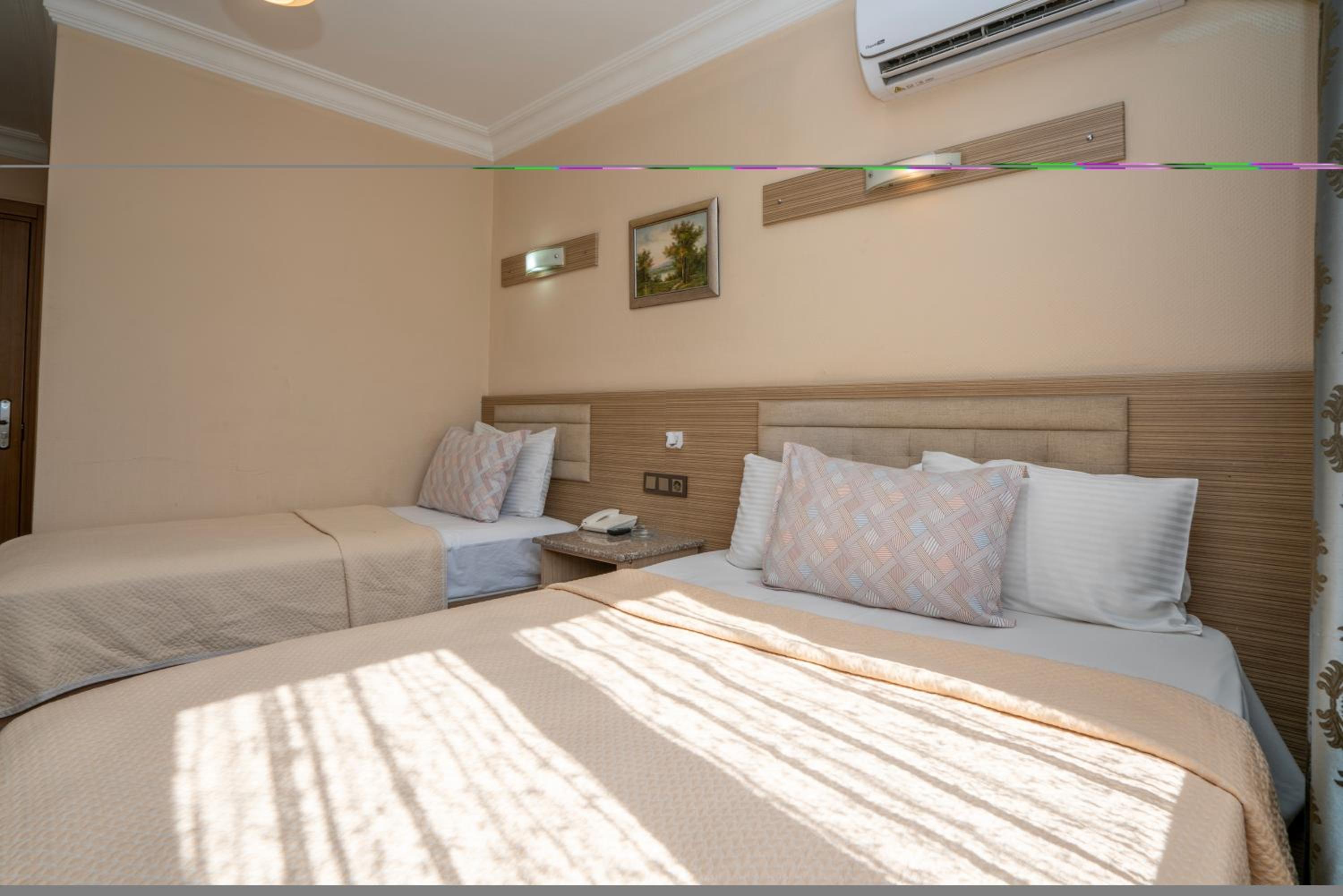 Standard Triple Room photo 1
