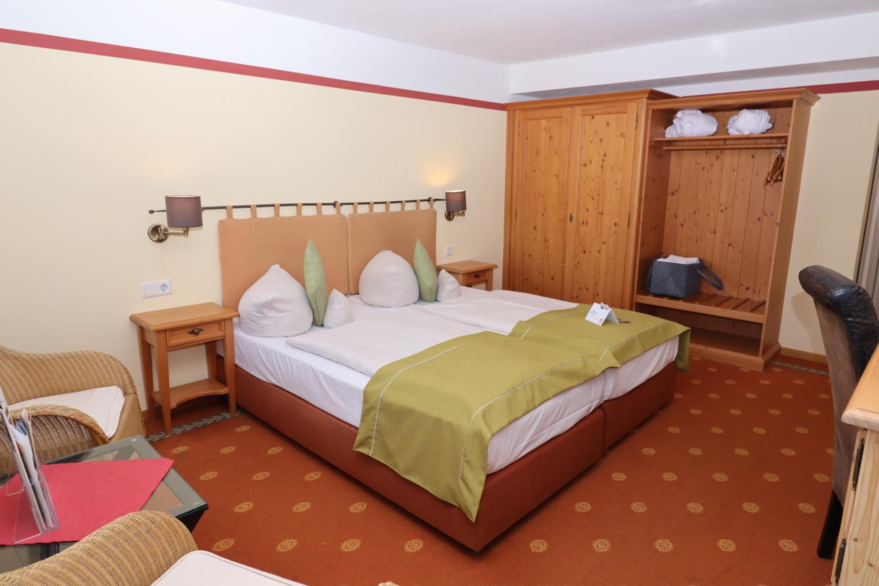 Standard Double Room - Photo 2