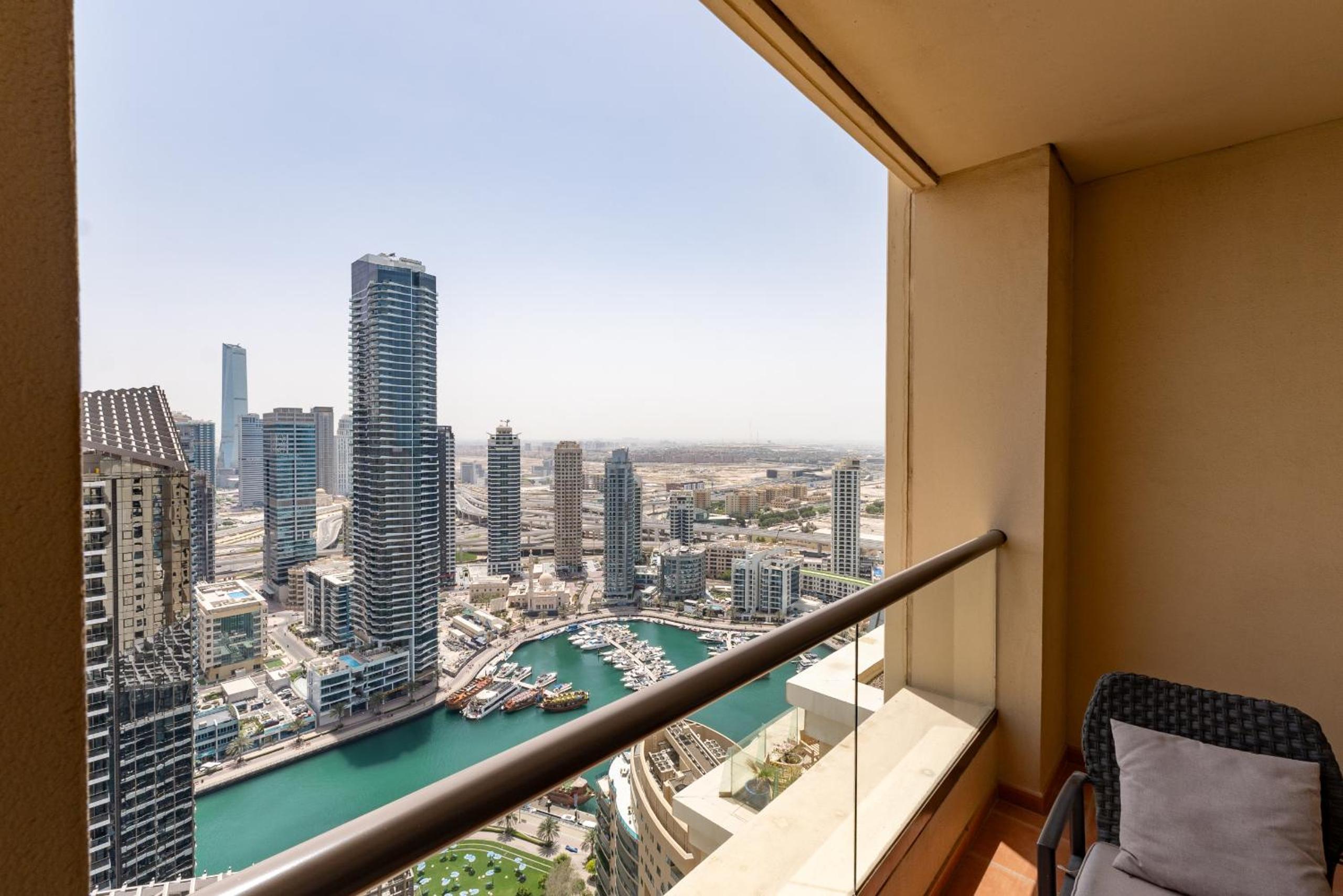 Two-Bedroom Apartment with Balcony photo 3