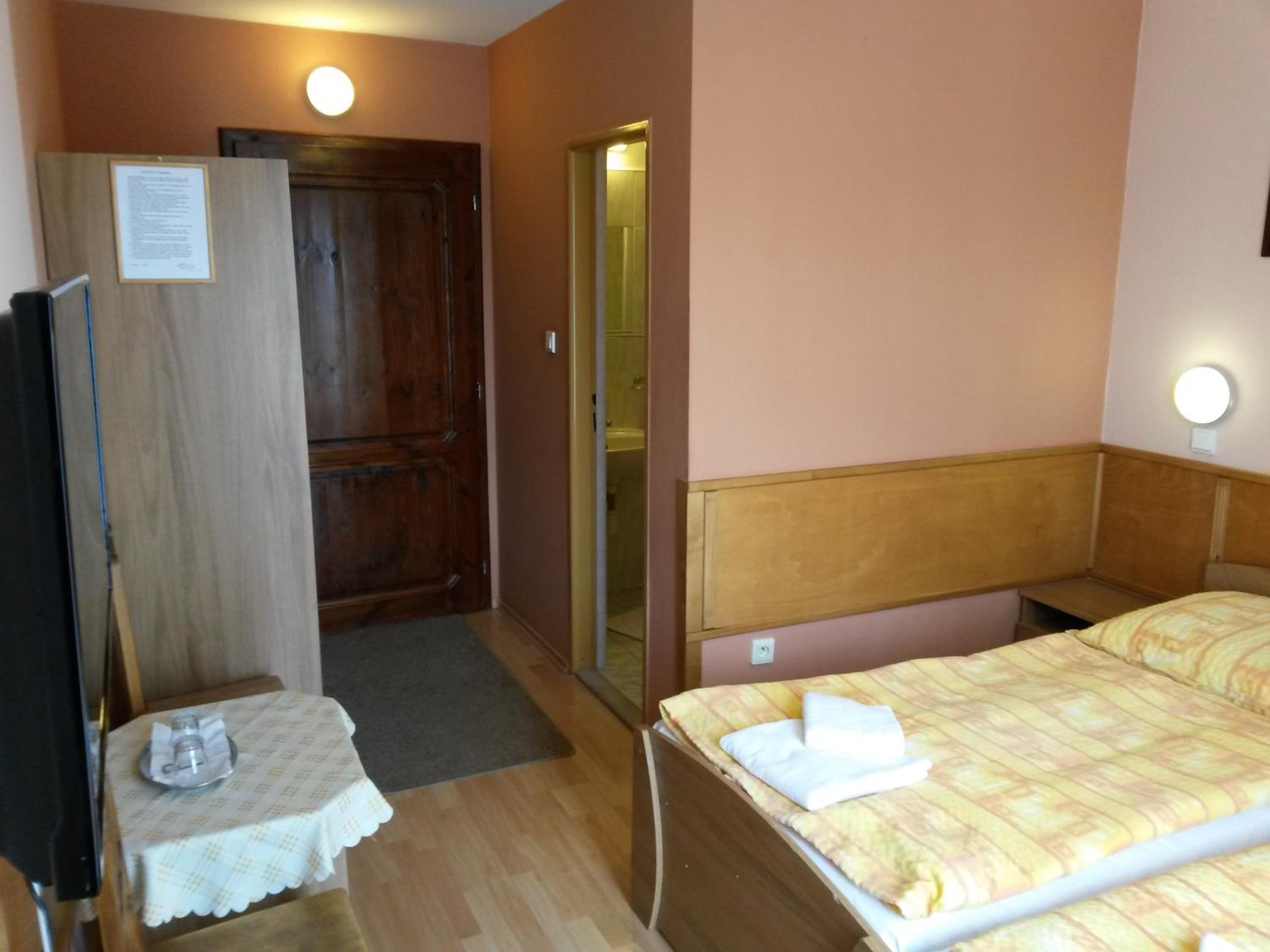 Twin Room photo 2