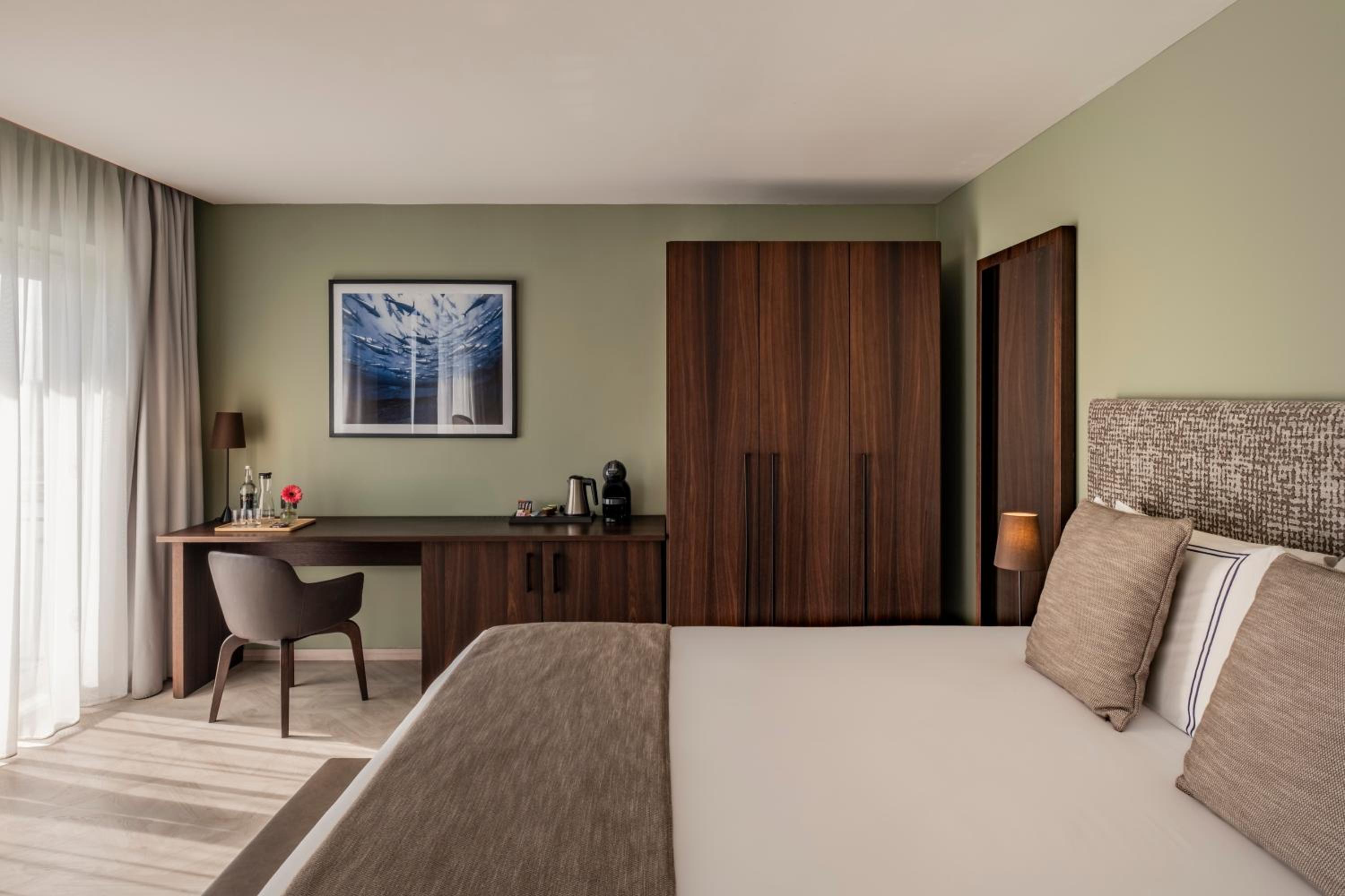 Deluxe Suite with Sea View