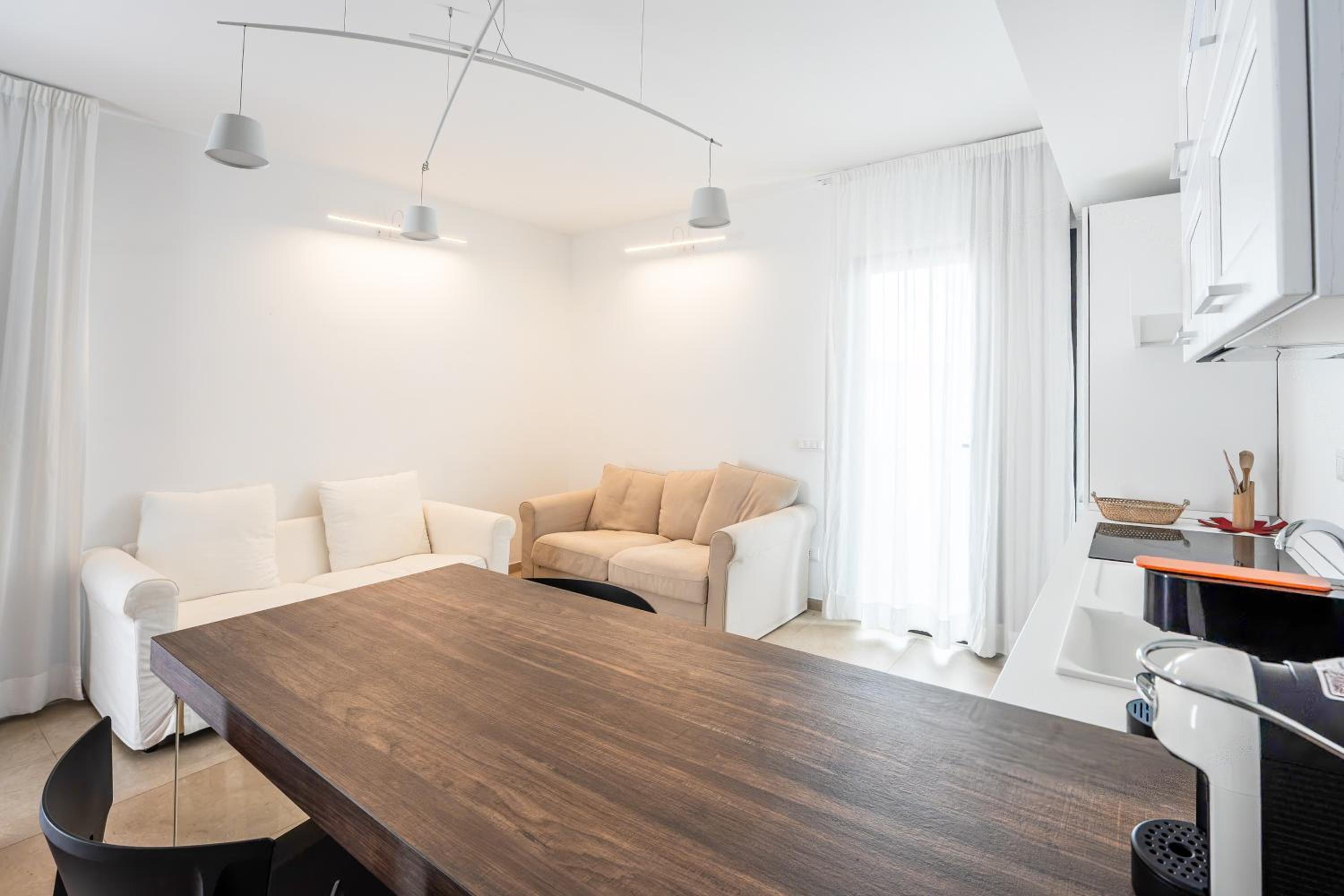 Superior Quadruple Room - Photo 2