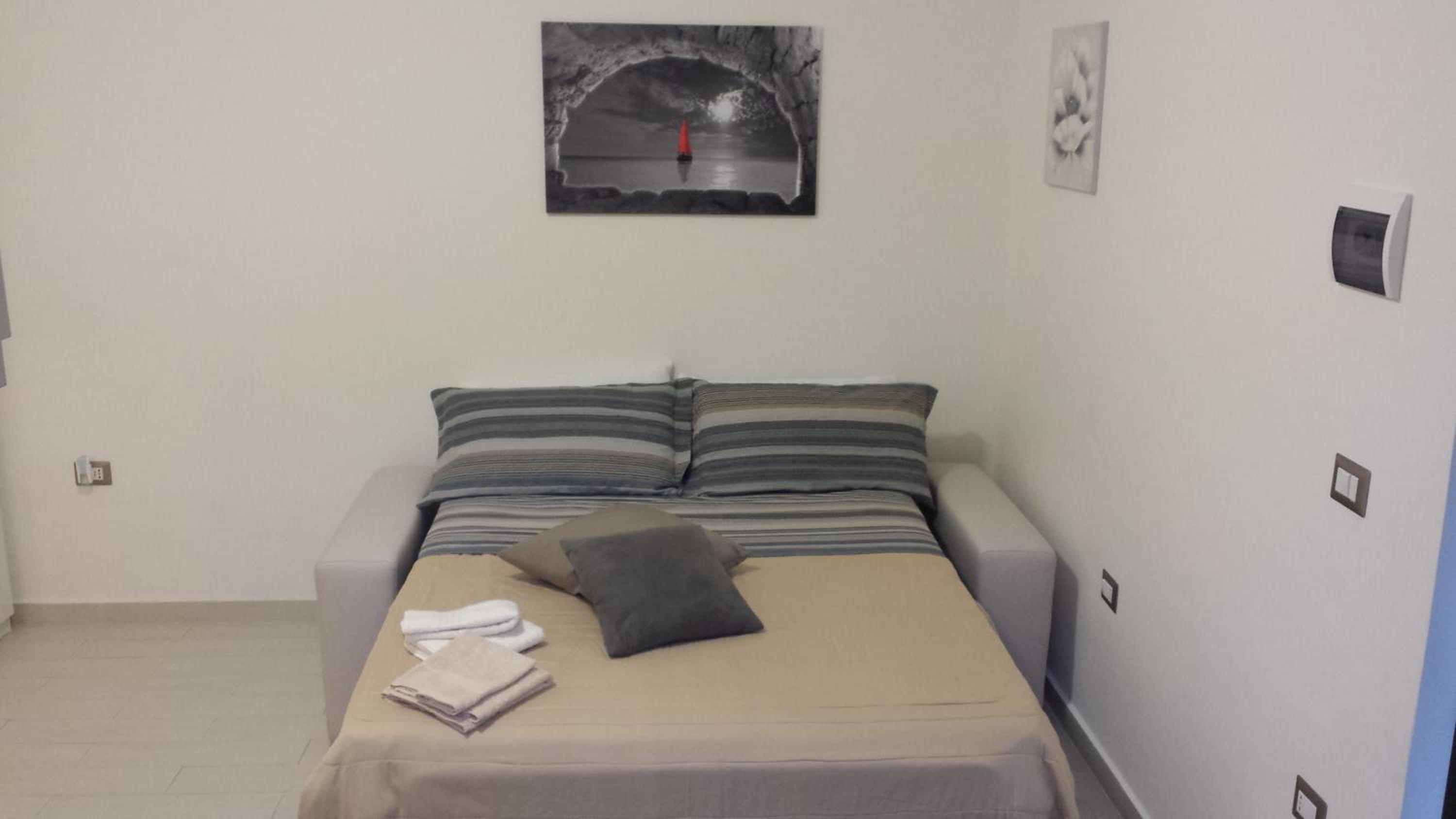 Studio Apartment