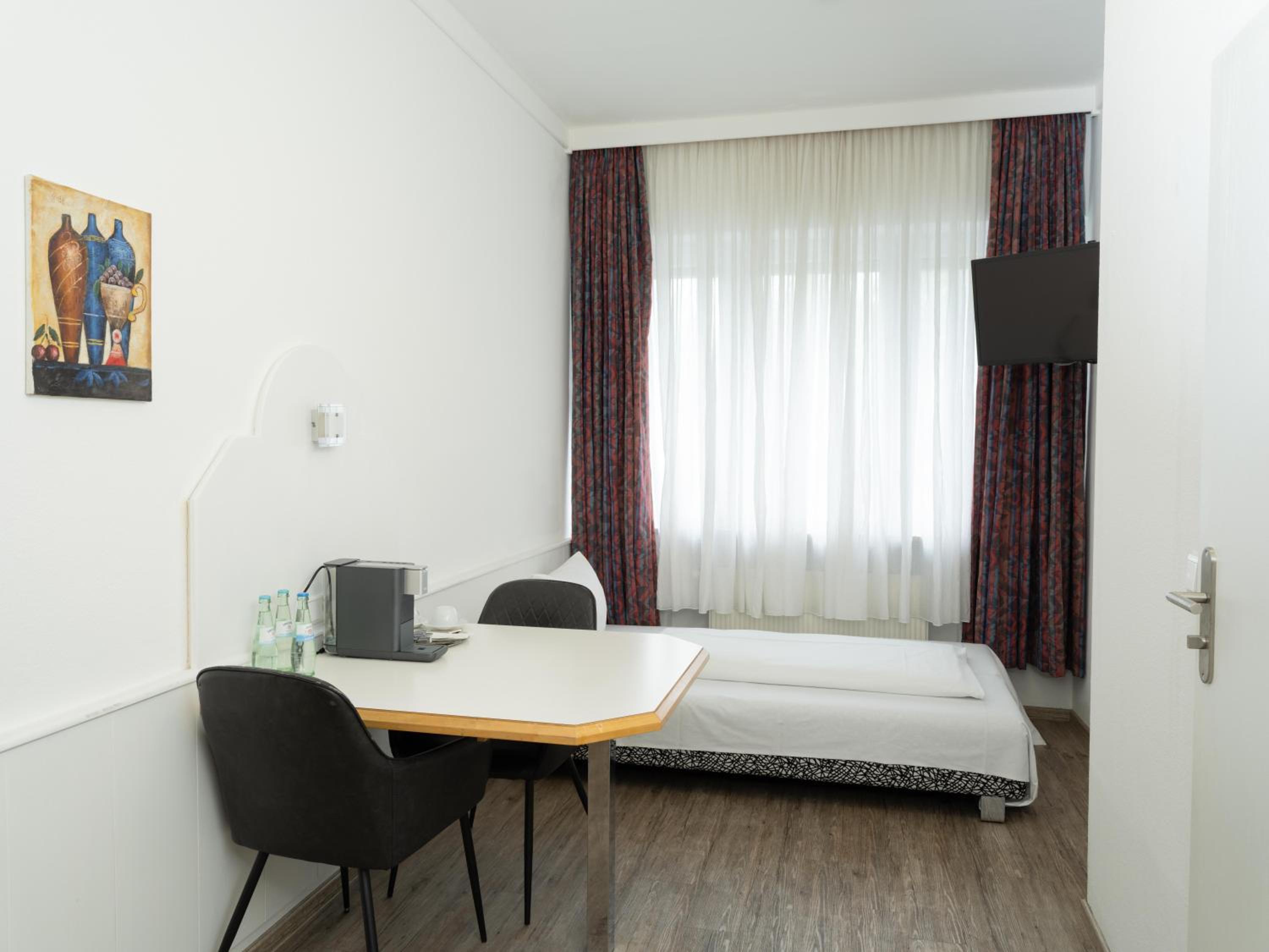 Comfort Triple Room - Photo 4