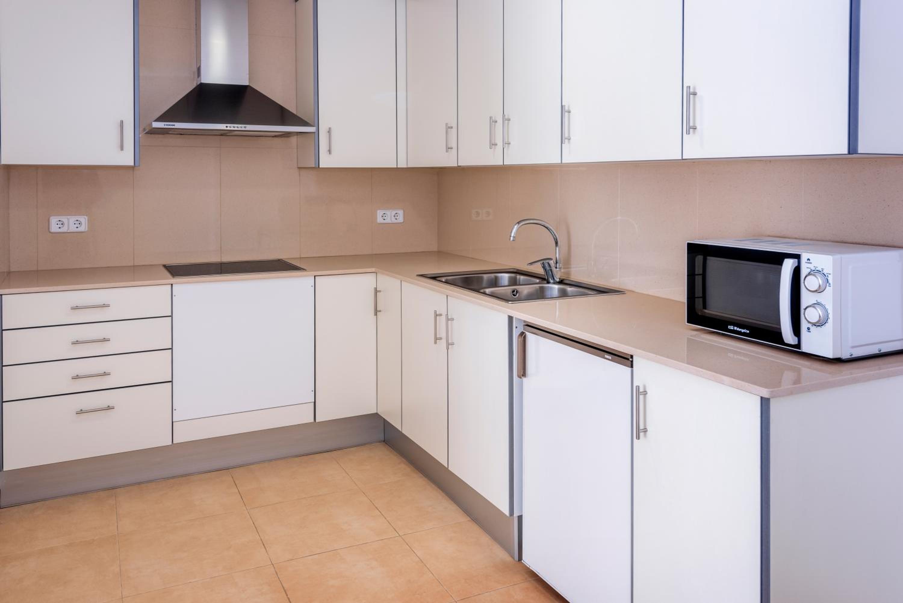 Apartment - Ground Floor photo 2
