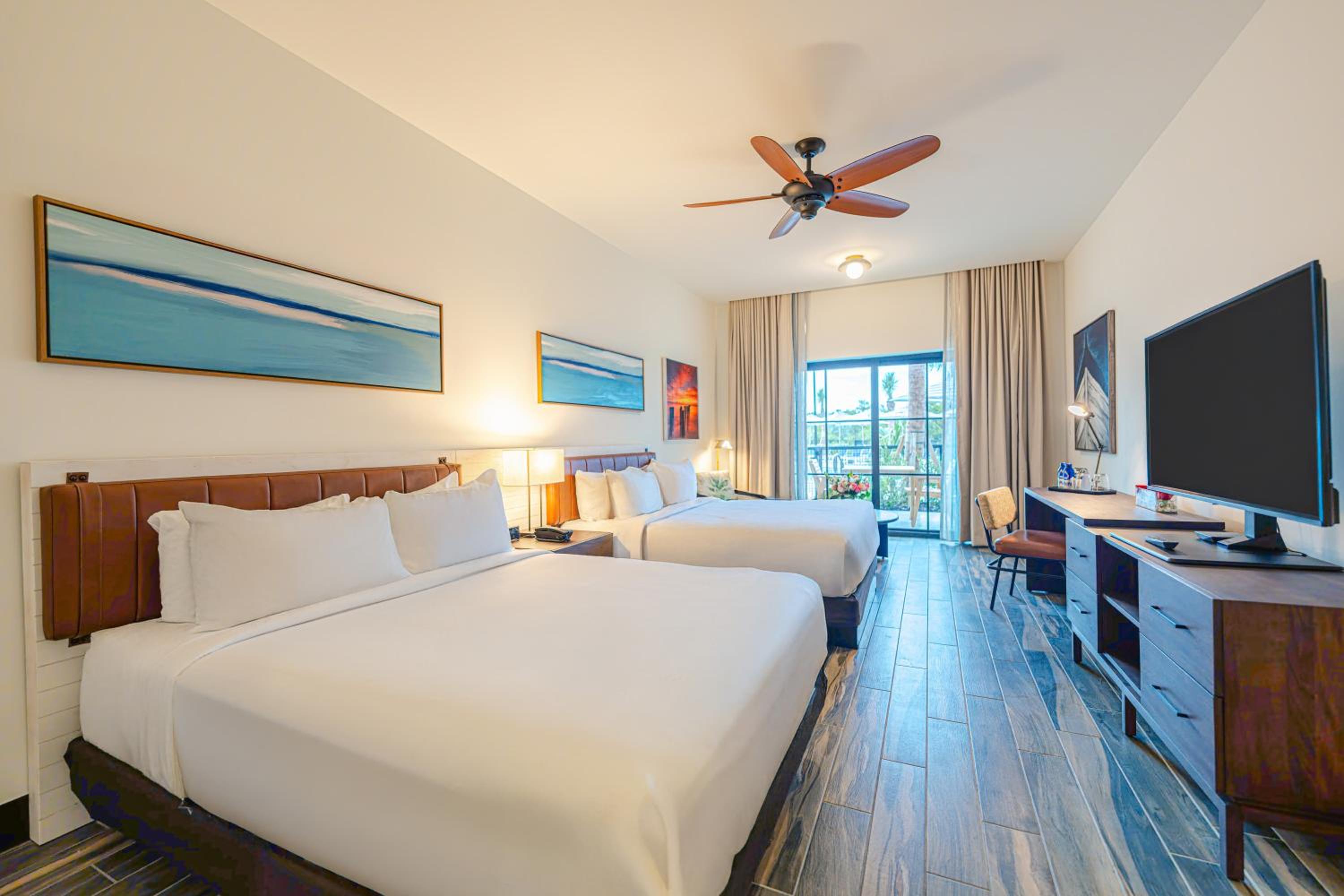 Queen Room with Pool View