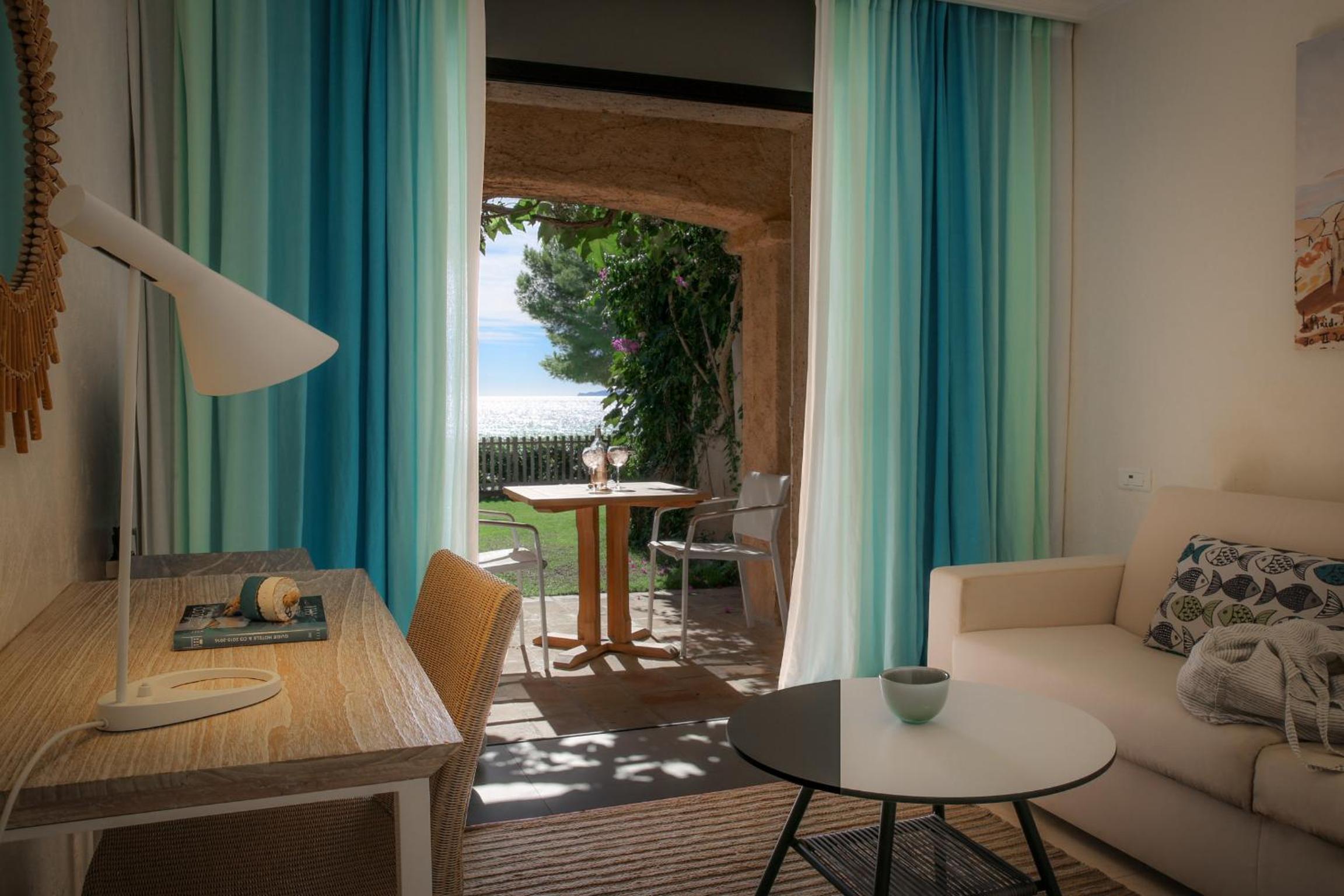 Suite with sea view, free access to the spa and private beach photo 3