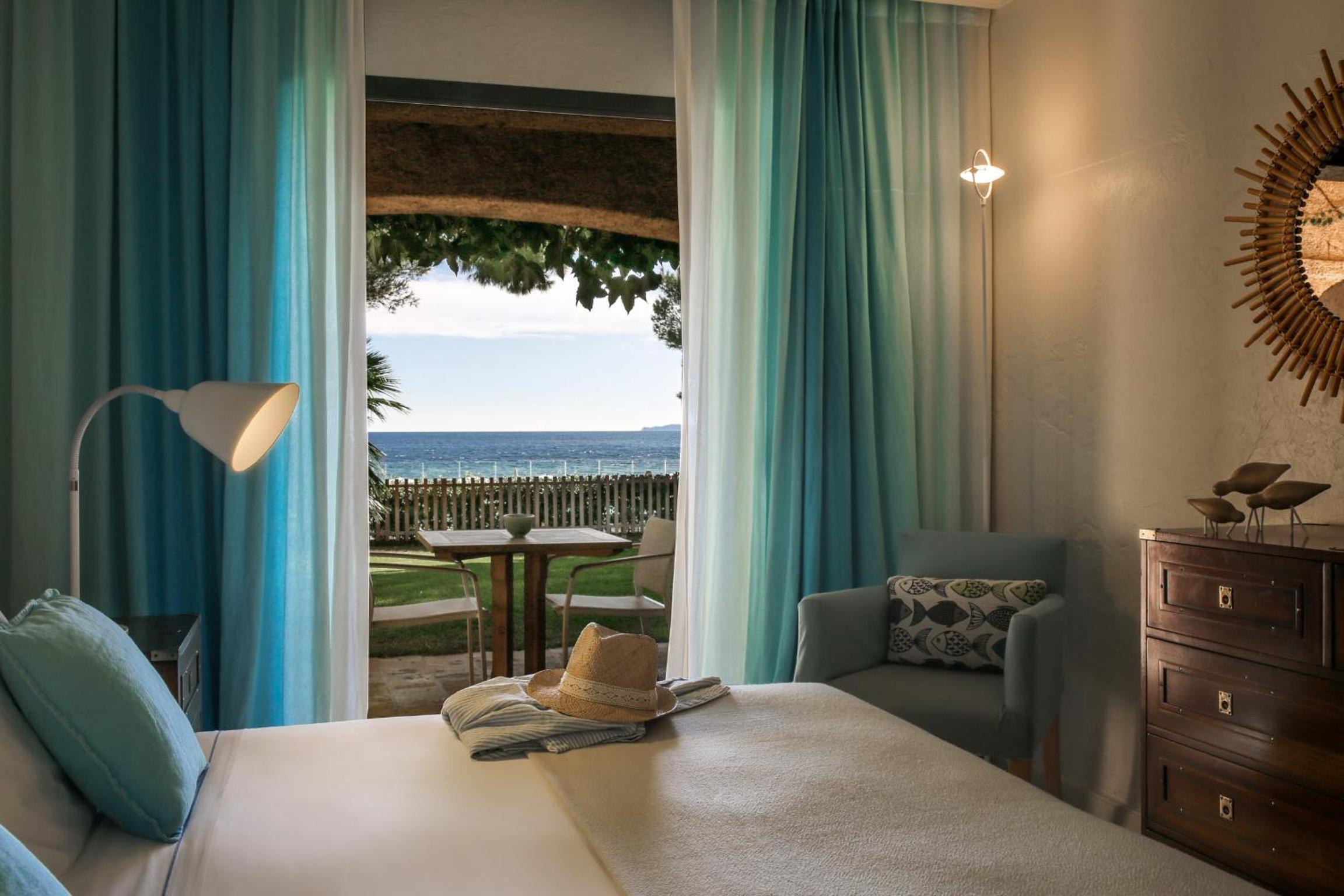 Suite with Sea View - Free Access to Spa and Private Beach