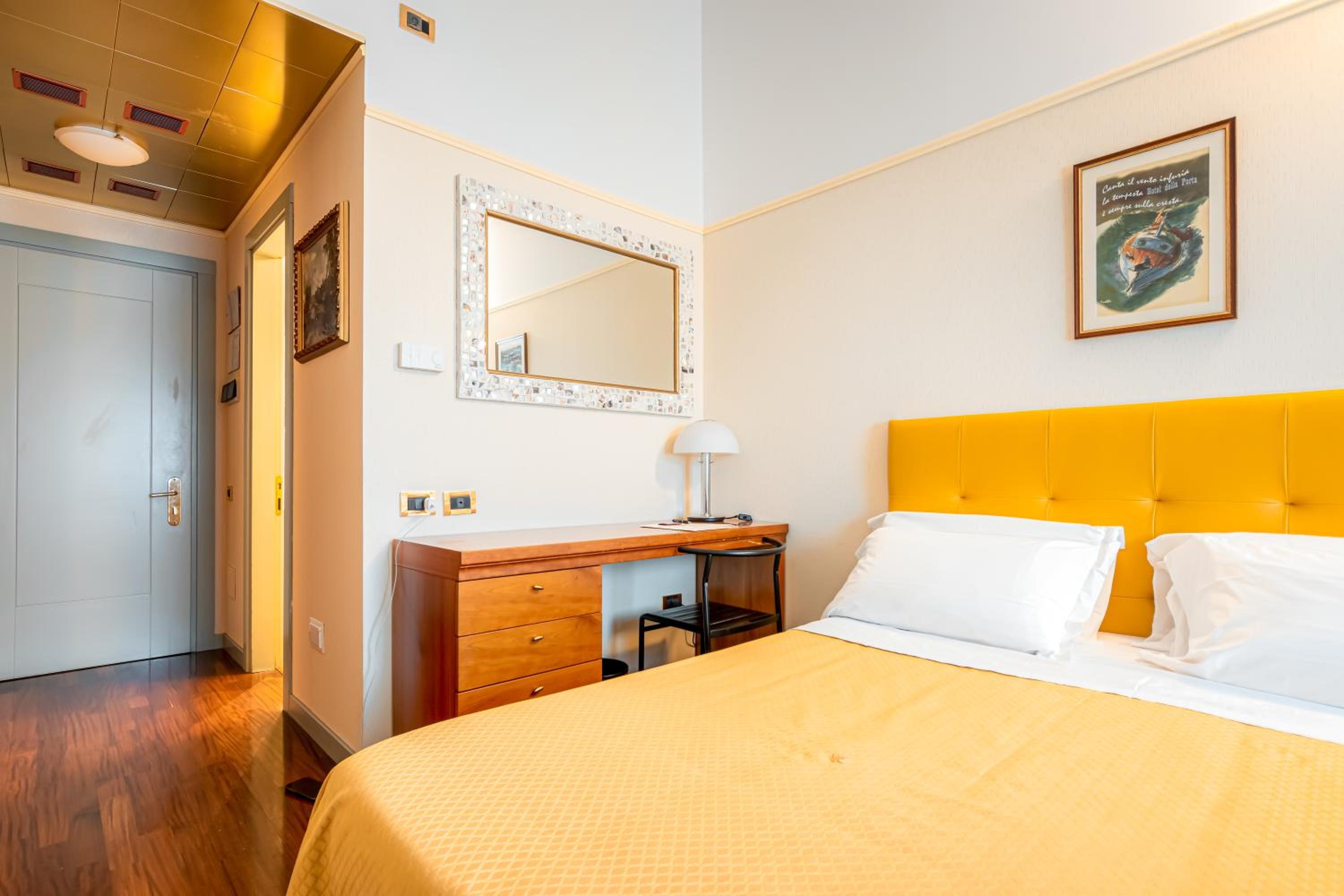 Quadruple Room - Photo 2