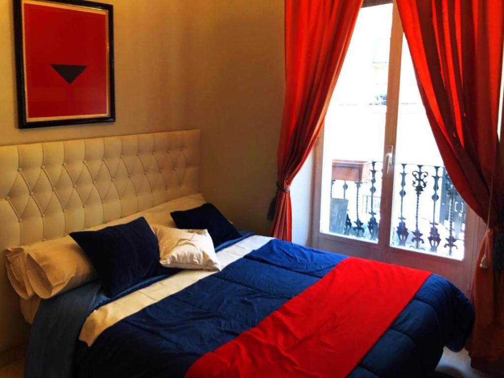Studio Apartment with Balcony