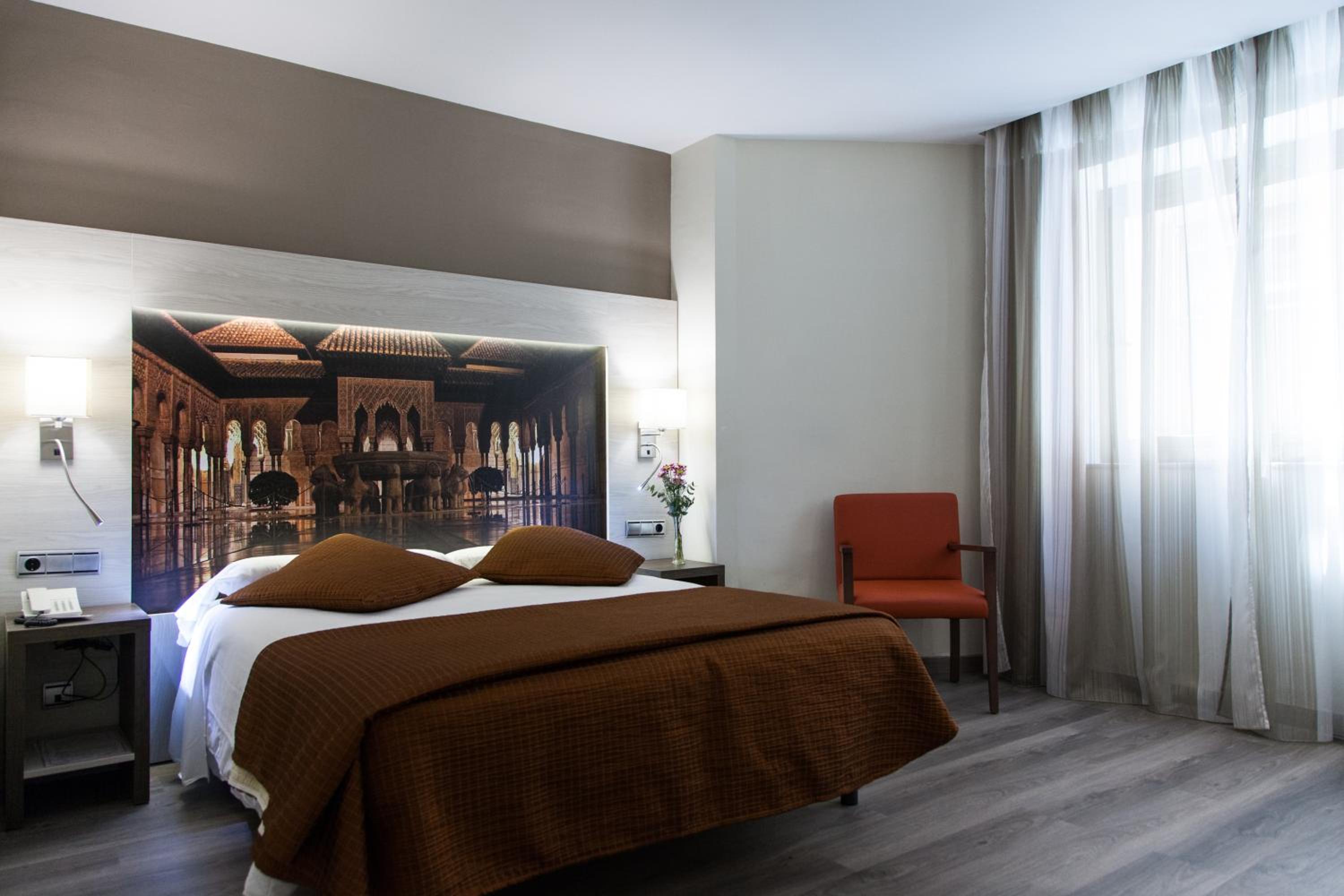 Double or Twin Room - Photo 3