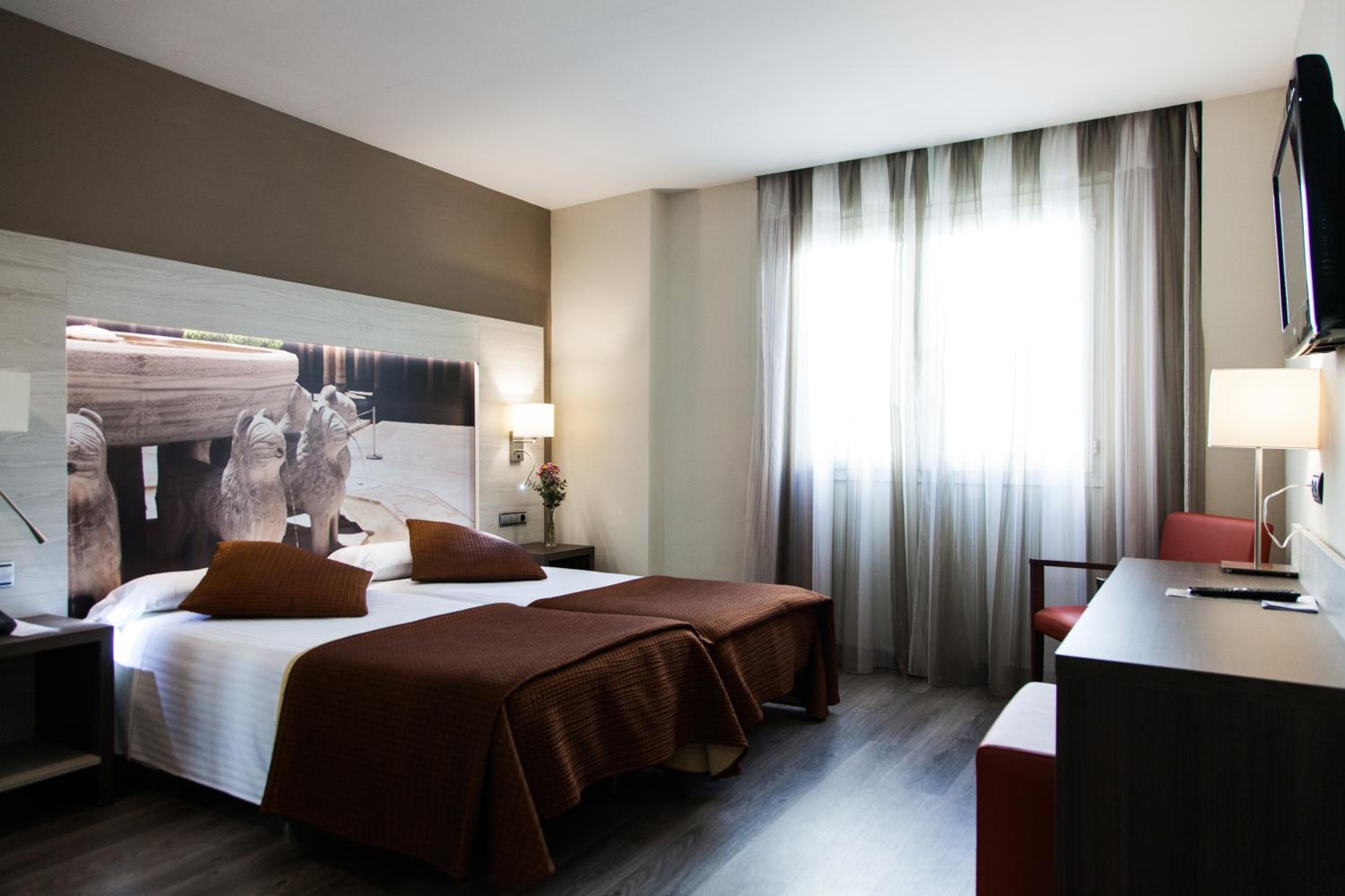 Double or Twin Room - Photo 24