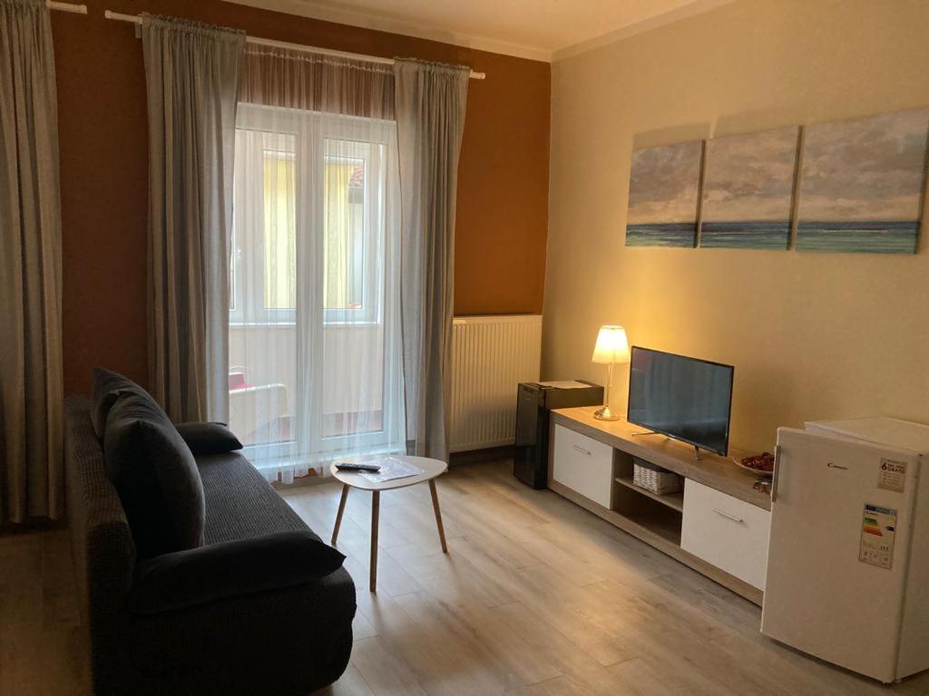 Double Room with Extra Bed photo 1