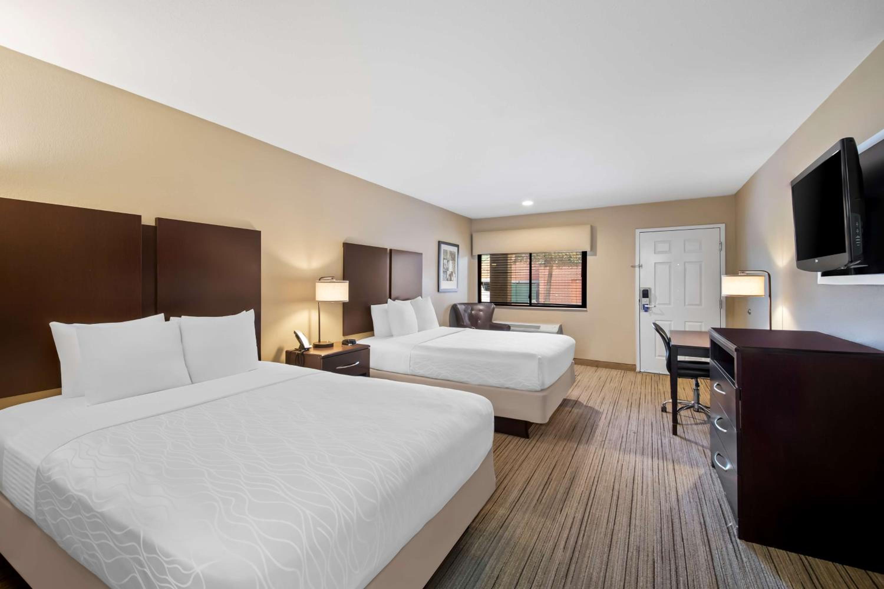 Queen Room with Two Queen Beds and Bath Tub - Disability/Non-Smoking - Photo 1